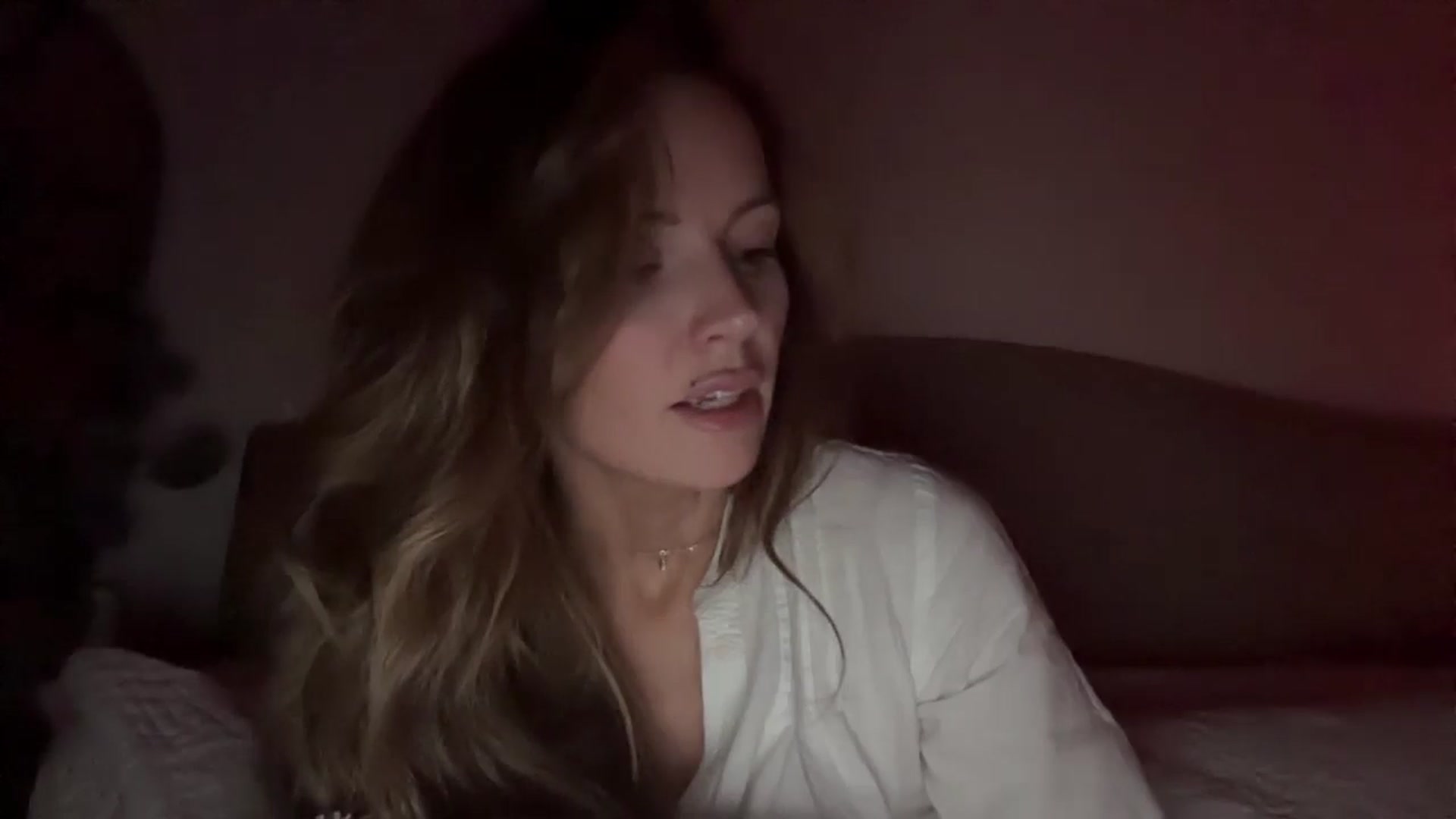 Gallery image thumbnail from MadeYouMissMe's myfreecams stream on, 04/16/2025, 22:10 image 13 of 20