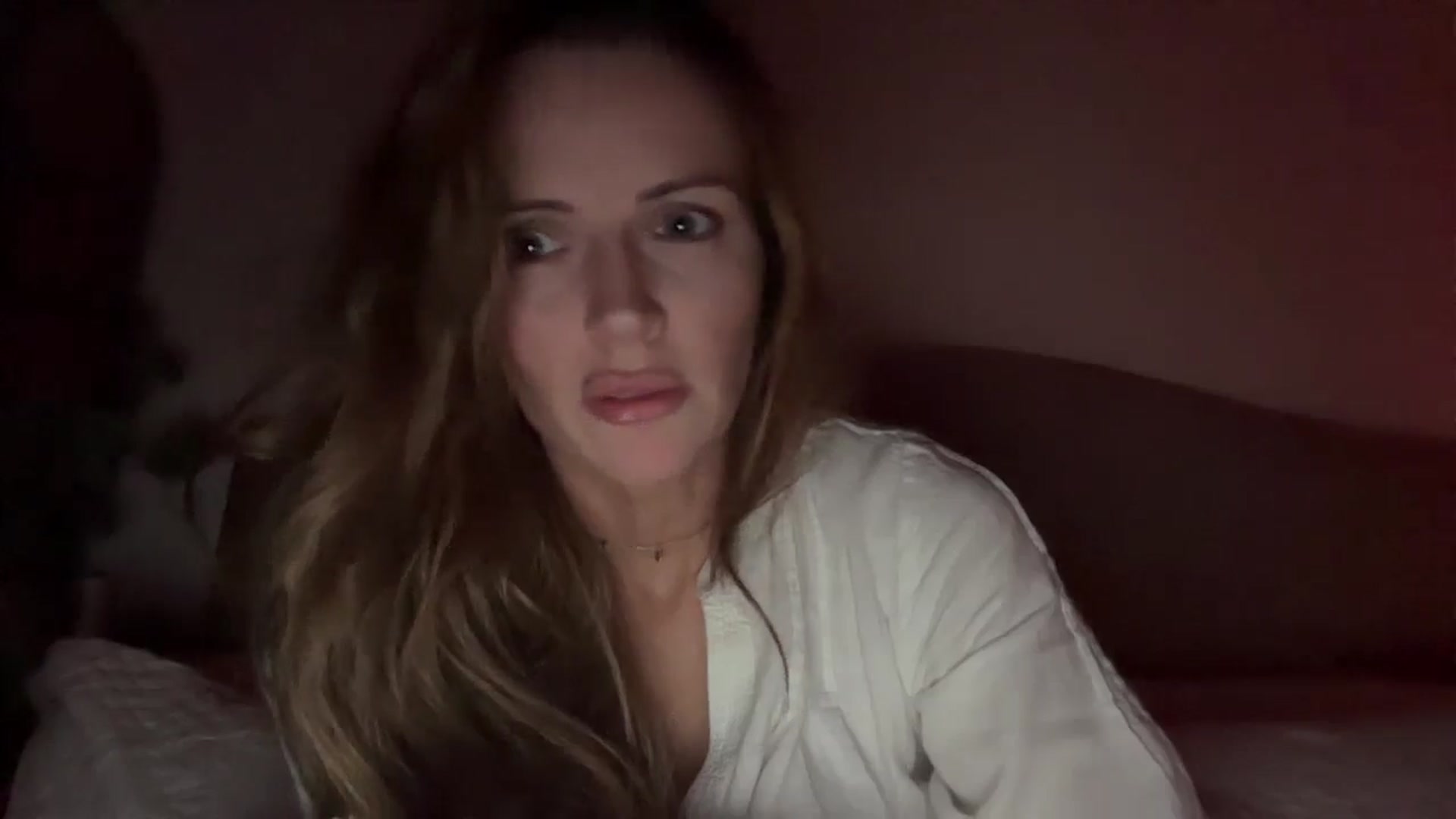 Gallery image thumbnail from MadeYouMissMe's myfreecams stream on, 04/16/2025, 22:10 image 12 of 20