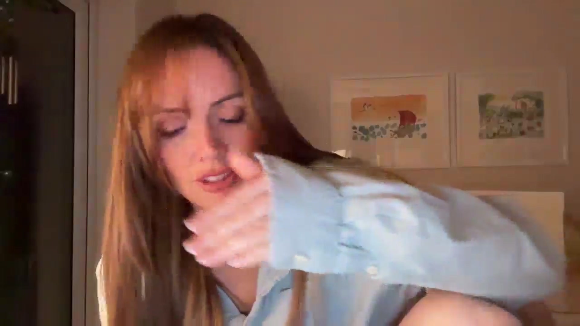 Gallery image thumbnail from MadeYouMissMe's myfreecams stream on, 04/24/2025, 23:27 image 10 of 20