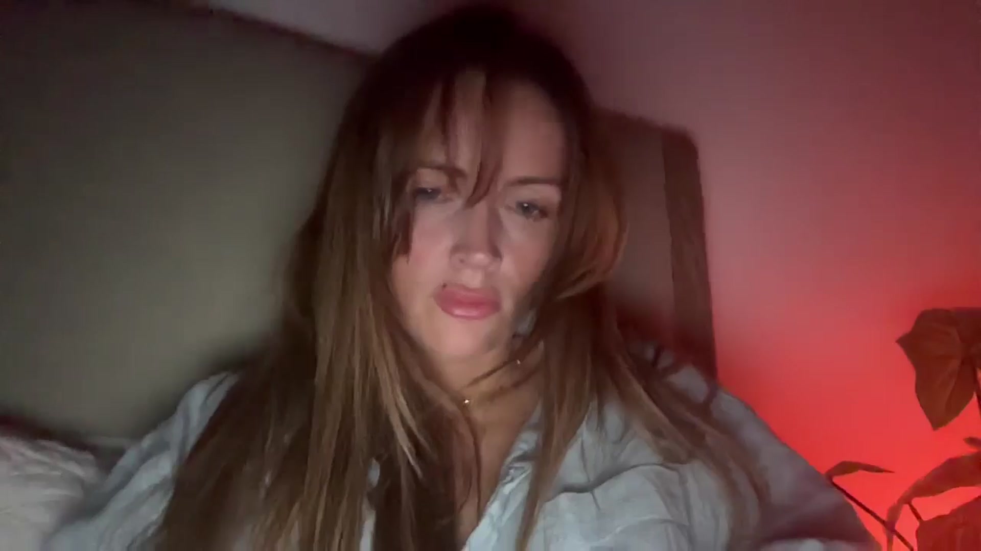 Gallery image thumbnail from MadeYouMissMe's myfreecams stream on, 04/25/2025, 23:19 image 14 of 20