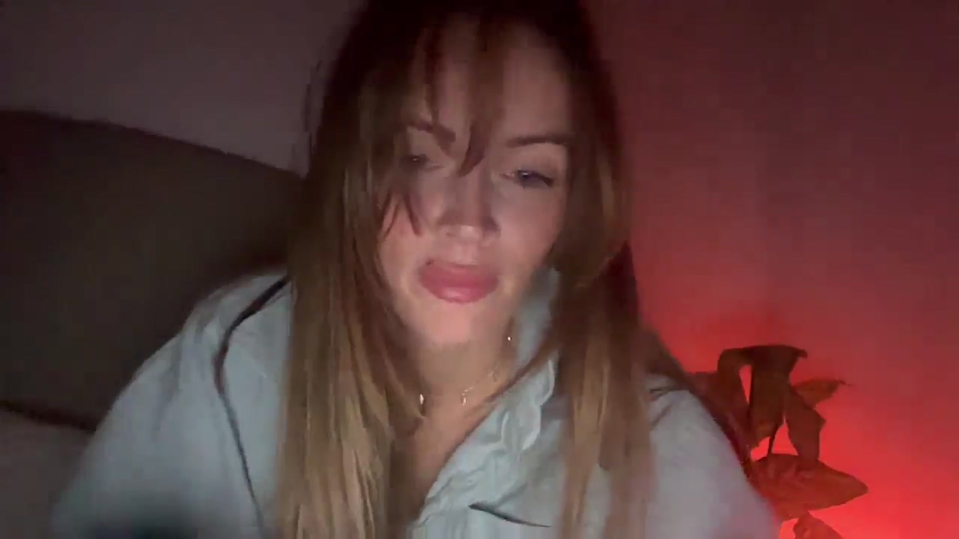 Gallery image thumbnail from MadeYouMissMe's myfreecams stream on, 04/25/2025, 23:19 image 10 of 20