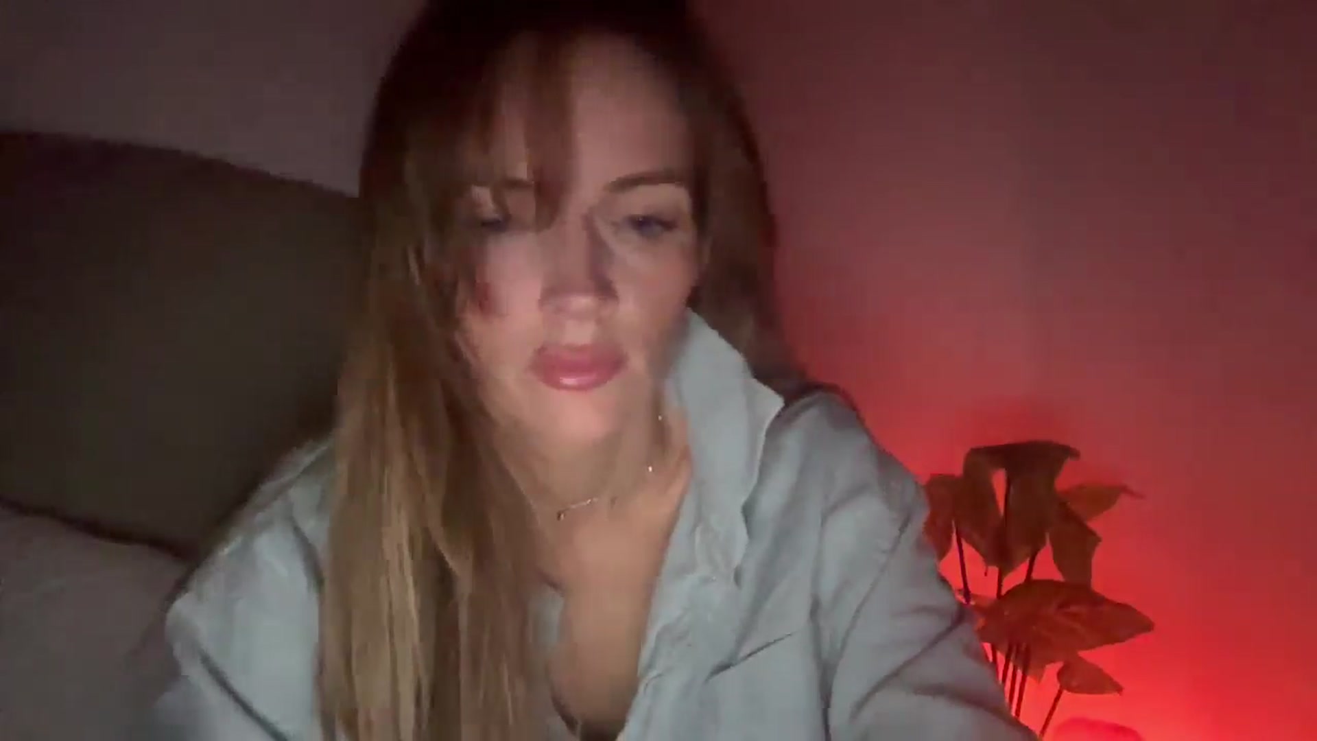 Gallery image thumbnail from MadeYouMissMe's myfreecams stream on, 04/25/2025, 23:19 image 3 of 20