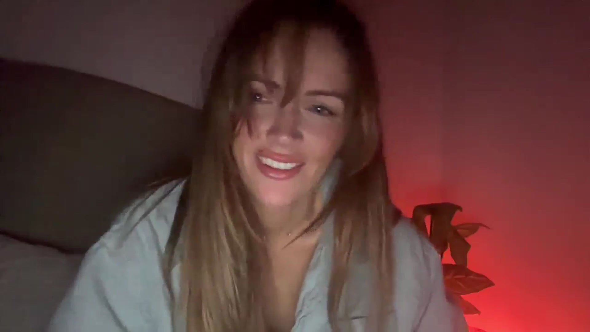 Gallery image thumbnail from MadeYouMissMe's myfreecams stream on, 04/25/2025, 23:19 image 7 of 20
