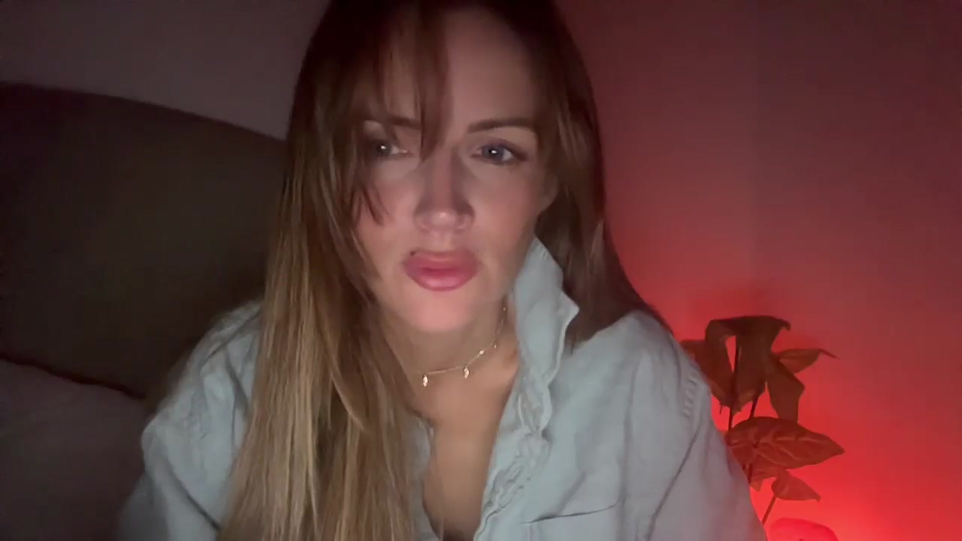 Gallery image thumbnail from MadeYouMissMe's myfreecams stream on, 04/25/2025, 23:19 image 4 of 20