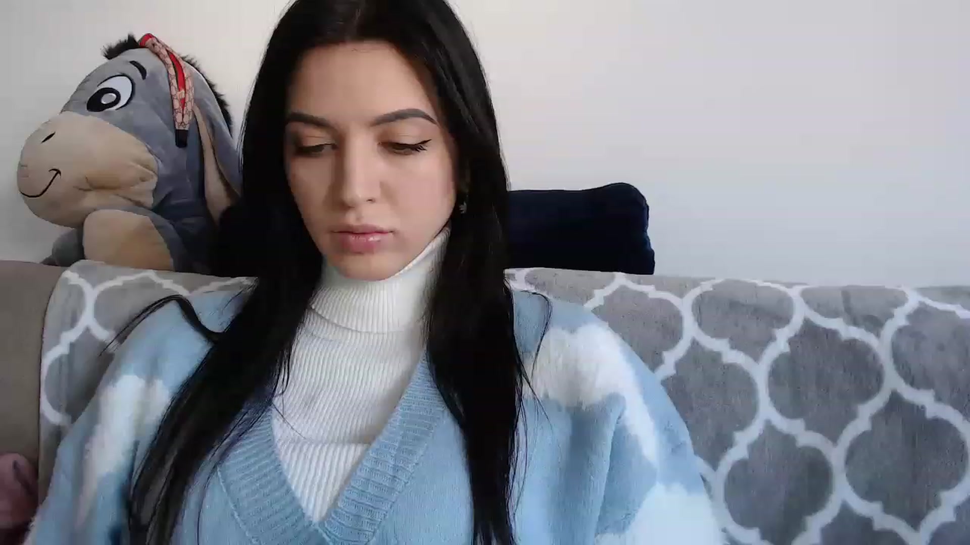 Gallery image thumbnail from Made_in_UA's myfreecams stream on, 11/22/2022, 12:56 image 17 of 20