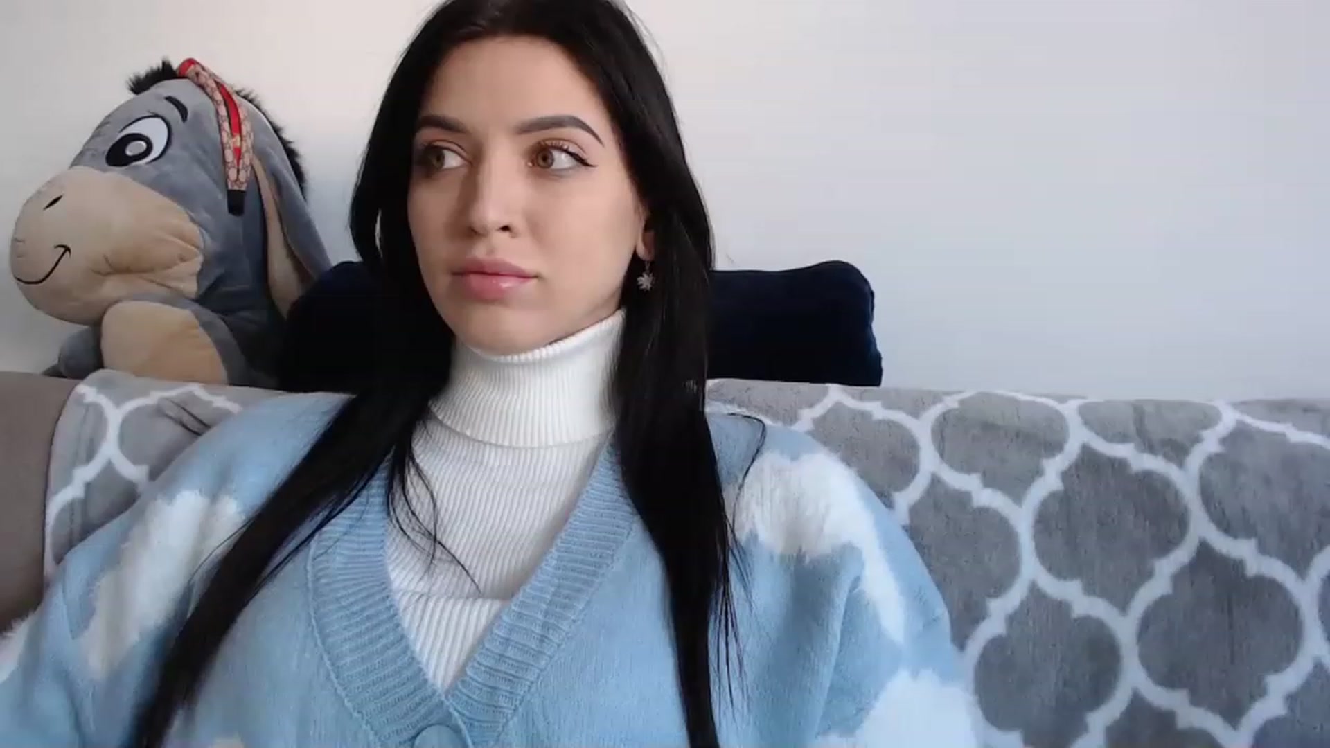 Gallery image thumbnail from Made_in_UA's myfreecams stream on, 11/22/2022, 12:56 image 10 of 20