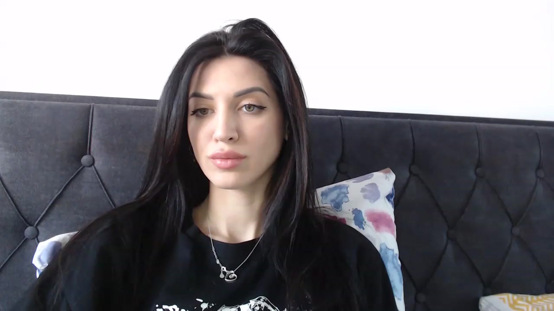 Gallery image thumbnail from Made_in_UA's myfreecams stream on, 12/21/2022, 12:14 image 4 of 20