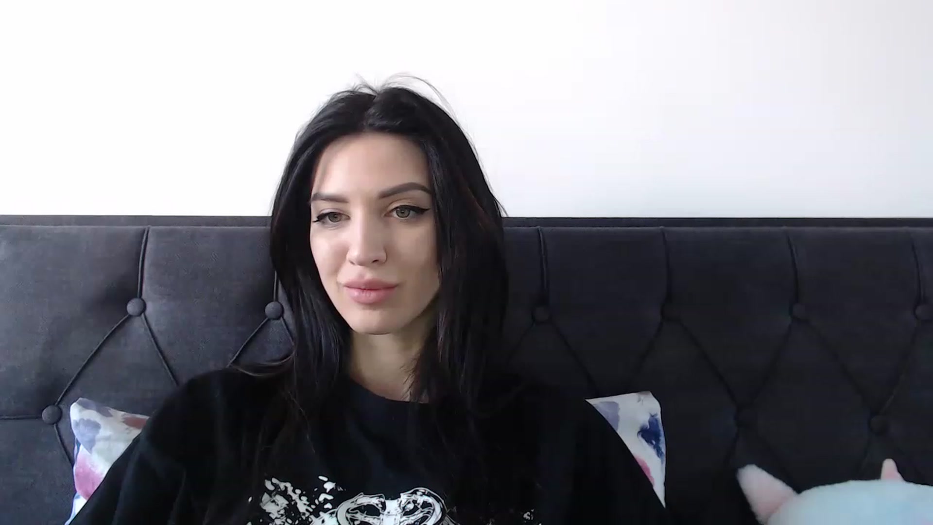 Gallery image thumbnail from Made_in_UA's myfreecams stream on, 12/22/2022, 12:16 image 6 of 20