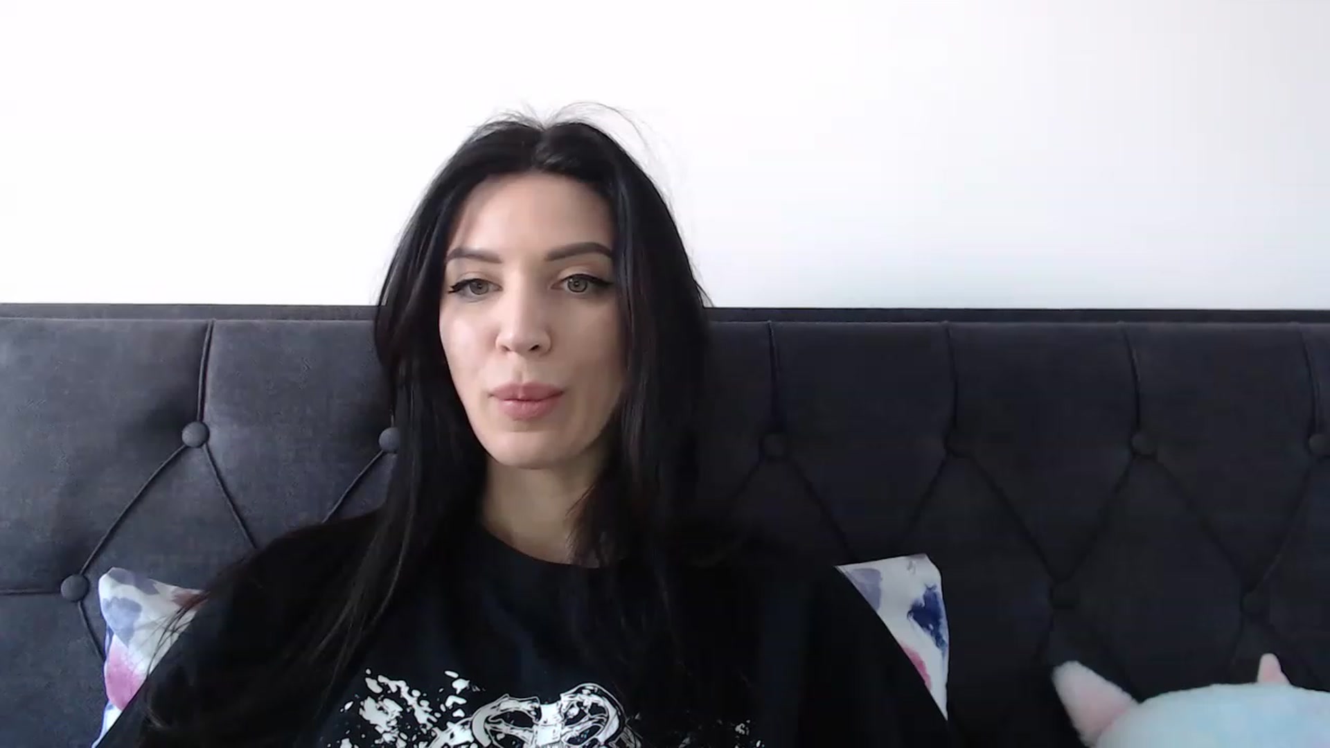 Gallery image thumbnail from Made_in_UA's myfreecams stream on, 12/22/2022, 12:16 image 4 of 20