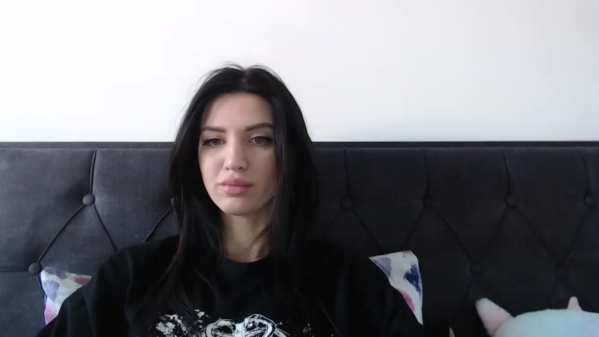 Gallery image thumbnail from Made_in_UA's myfreecams stream on, 12/22/2022, 12:16 image 17 of 20