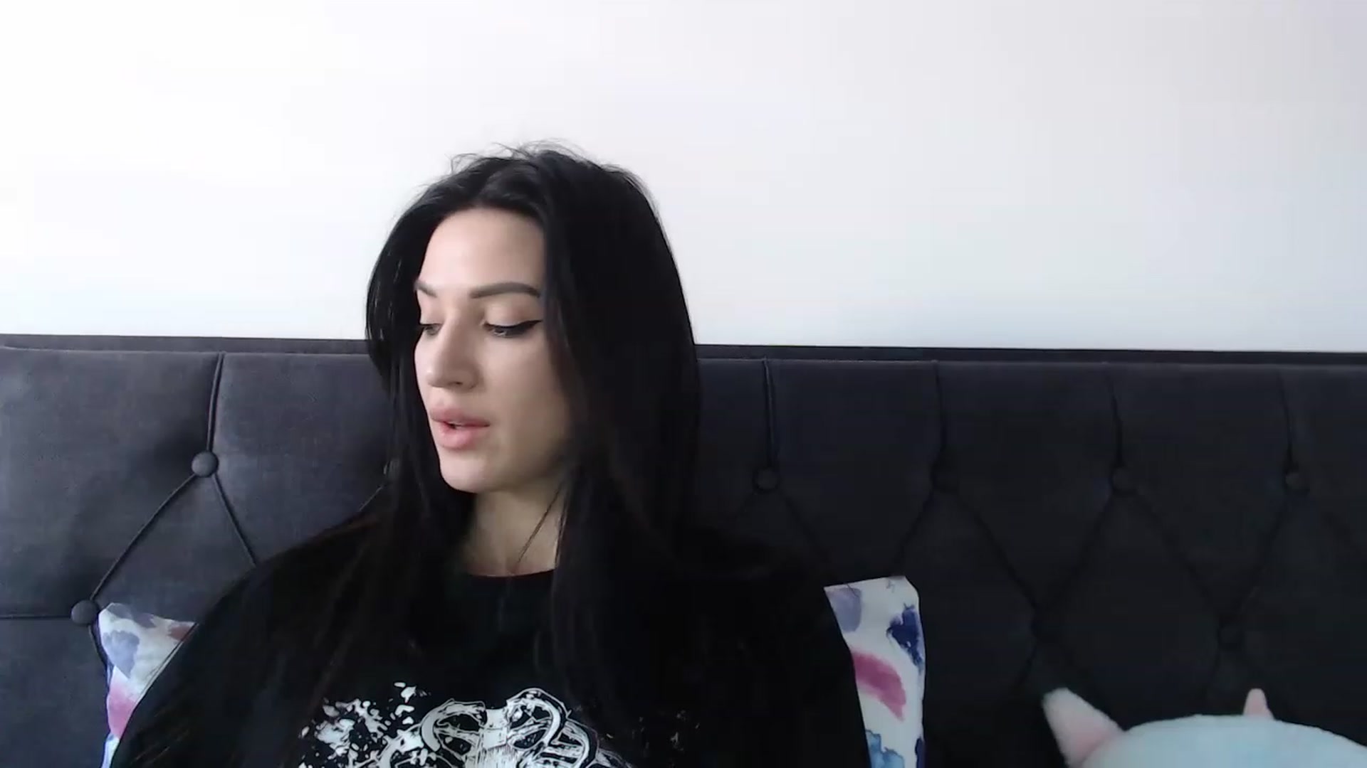 Gallery image thumbnail from Made_in_UA's myfreecams stream on, 12/22/2022, 12:16 image 18 of 20