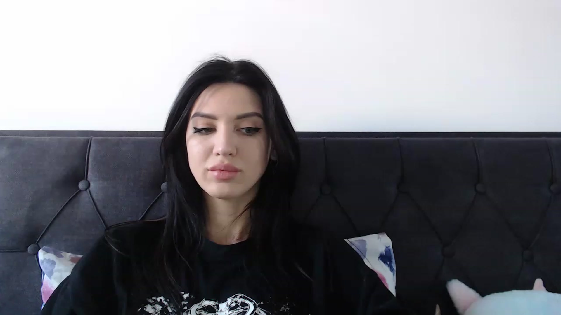 Gallery image thumbnail from Made_in_UA's myfreecams stream on, 12/22/2022, 12:16 image 14 of 20