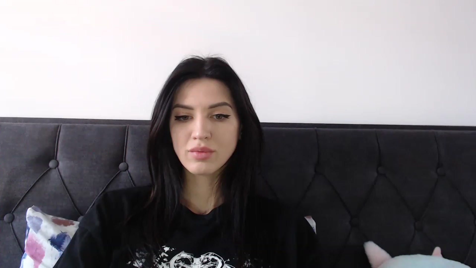 Gallery image thumbnail from Made_in_UA's myfreecams stream on, 12/22/2022, 13:09 image 13 of 20