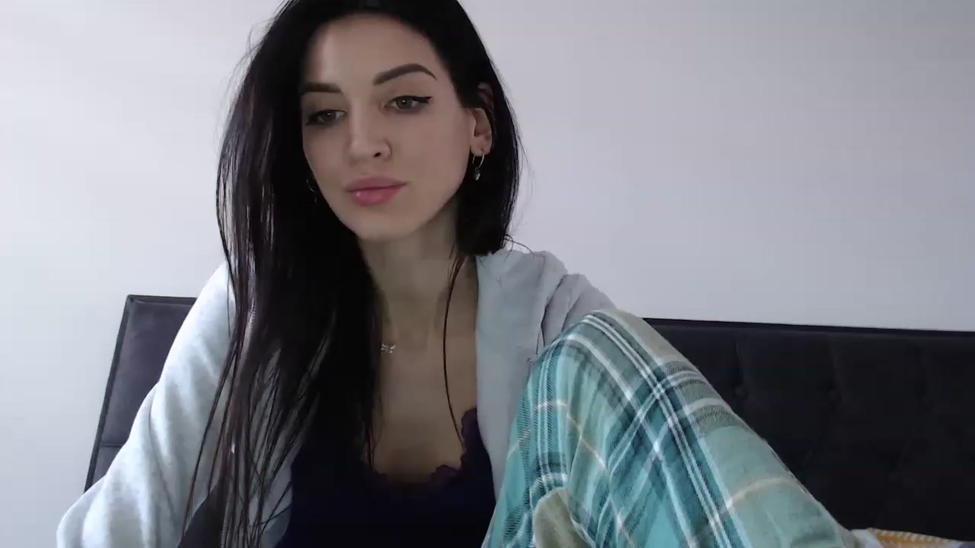 Gallery image thumbnail from Made_in_UA's myfreecams stream on, 12/24/2022, 12:15 image 1 of 20