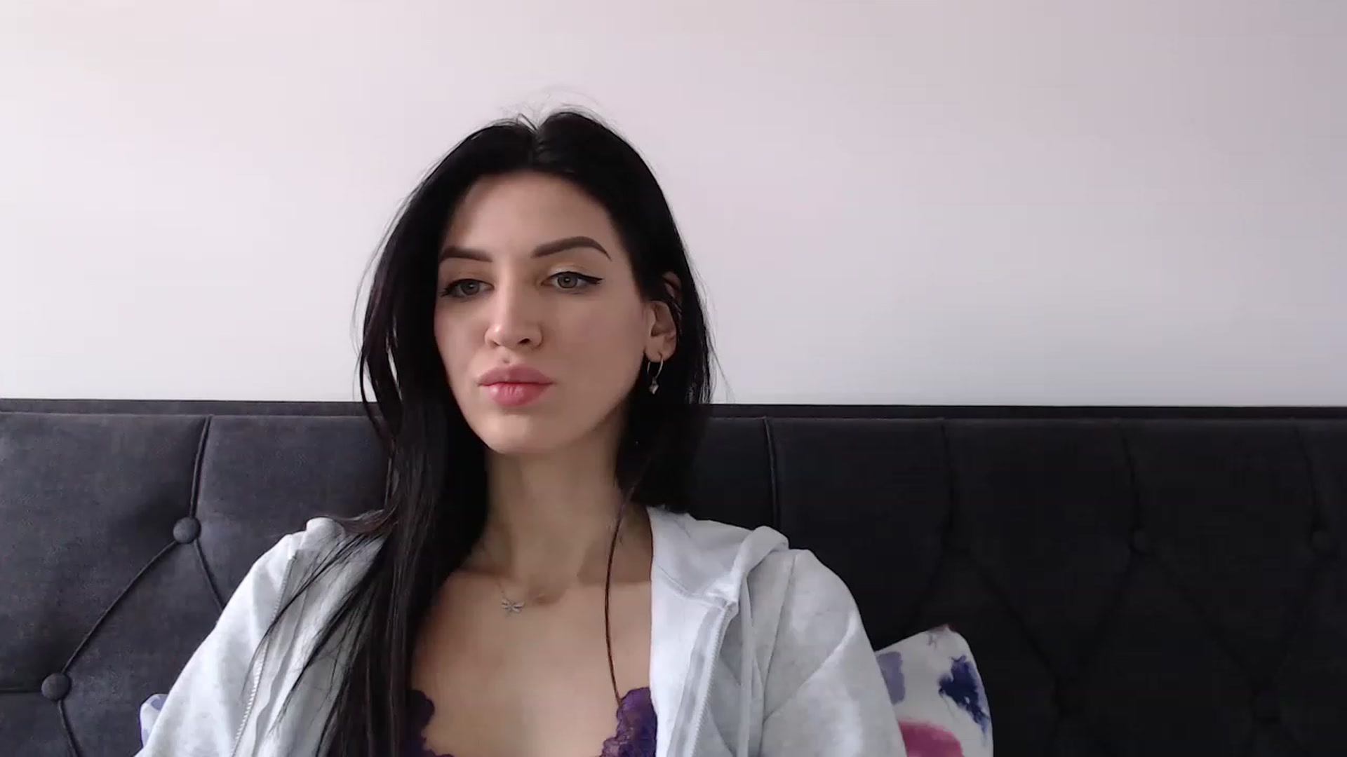 Gallery image thumbnail from Made_in_UA's myfreecams stream on, 12/24/2022, 12:15 image 19 of 20