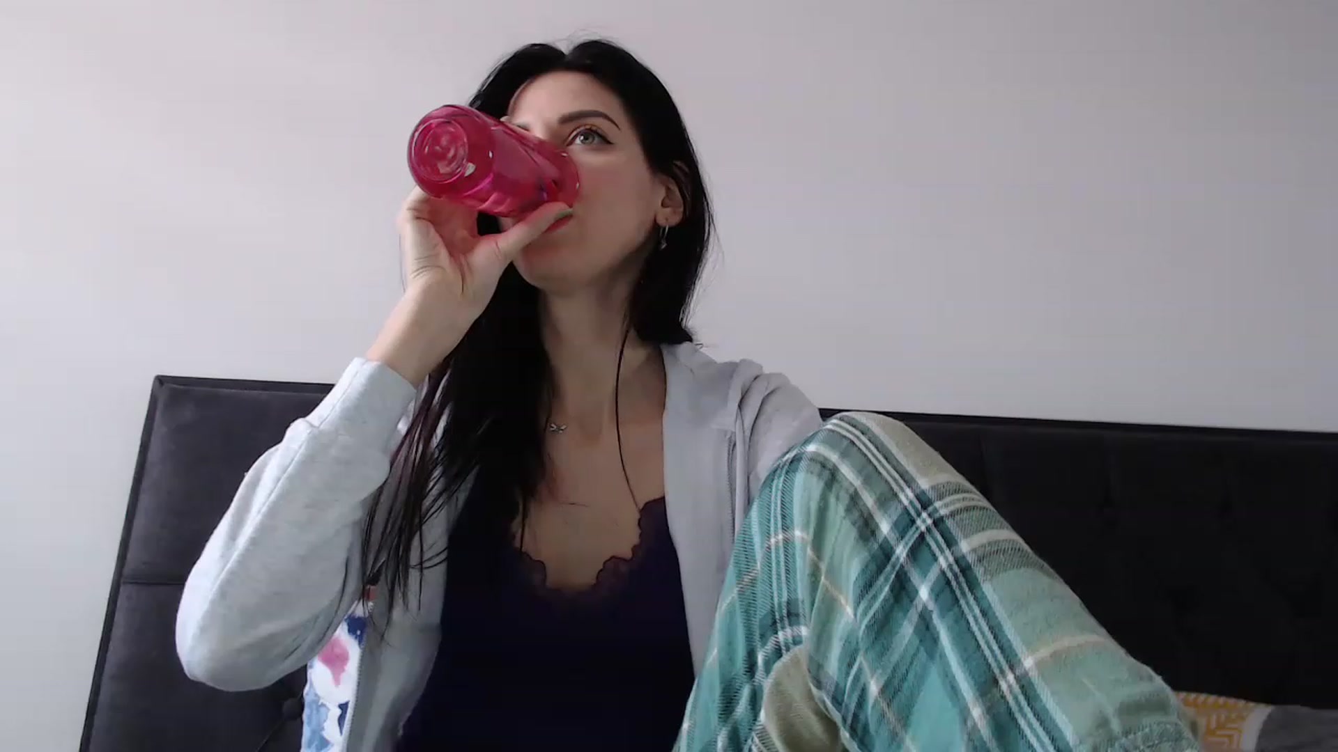 Gallery image thumbnail from Made_in_UA's myfreecams stream on, 12/24/2022, 12:15 image 8 of 20