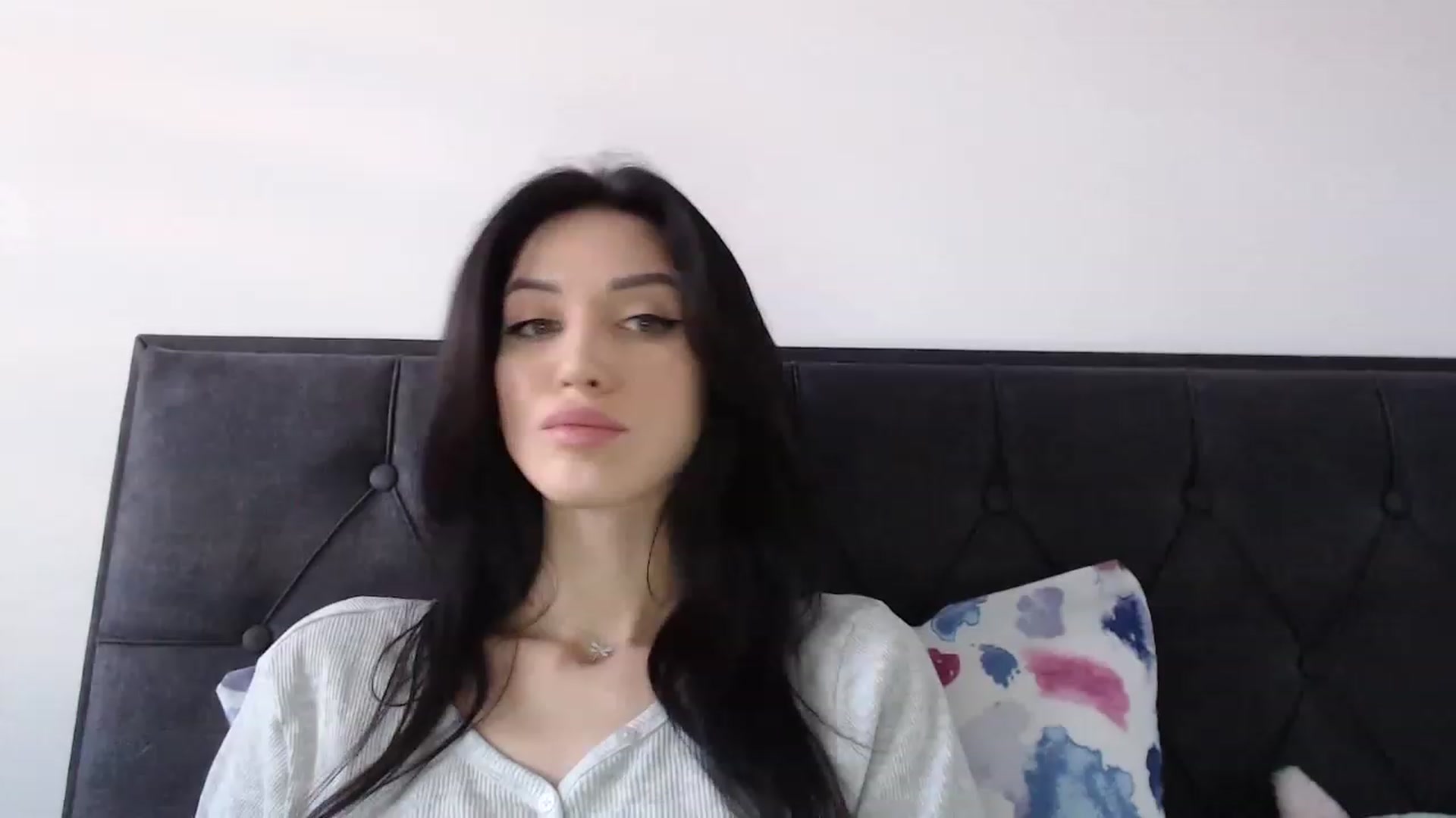 Gallery image thumbnail from Made_in_UA's myfreecams stream on, 12/25/2022, 13:48 image 15 of 20