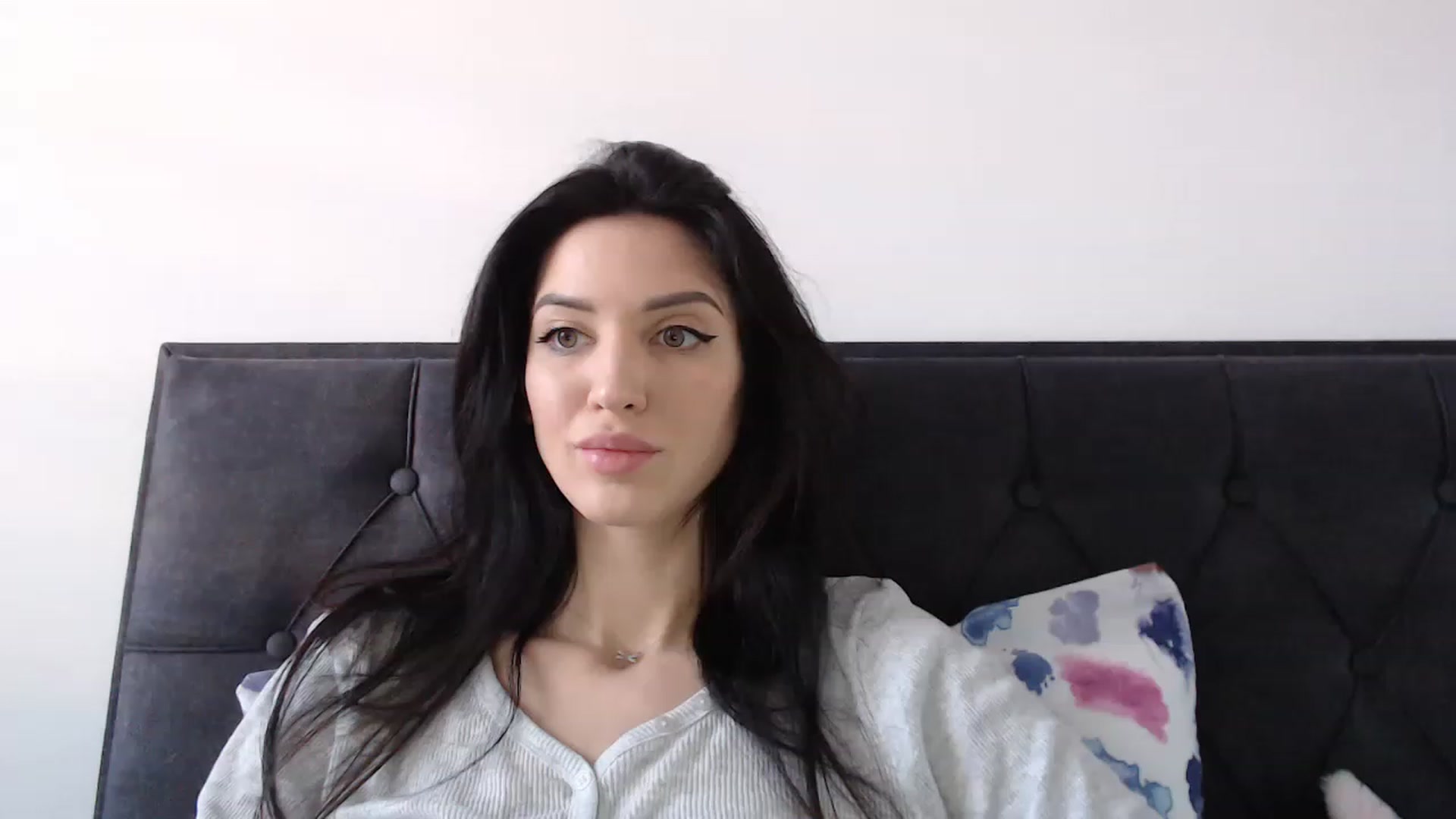 Gallery image thumbnail from Made_in_UA's myfreecams stream on, 12/25/2022, 13:48 image 6 of 20