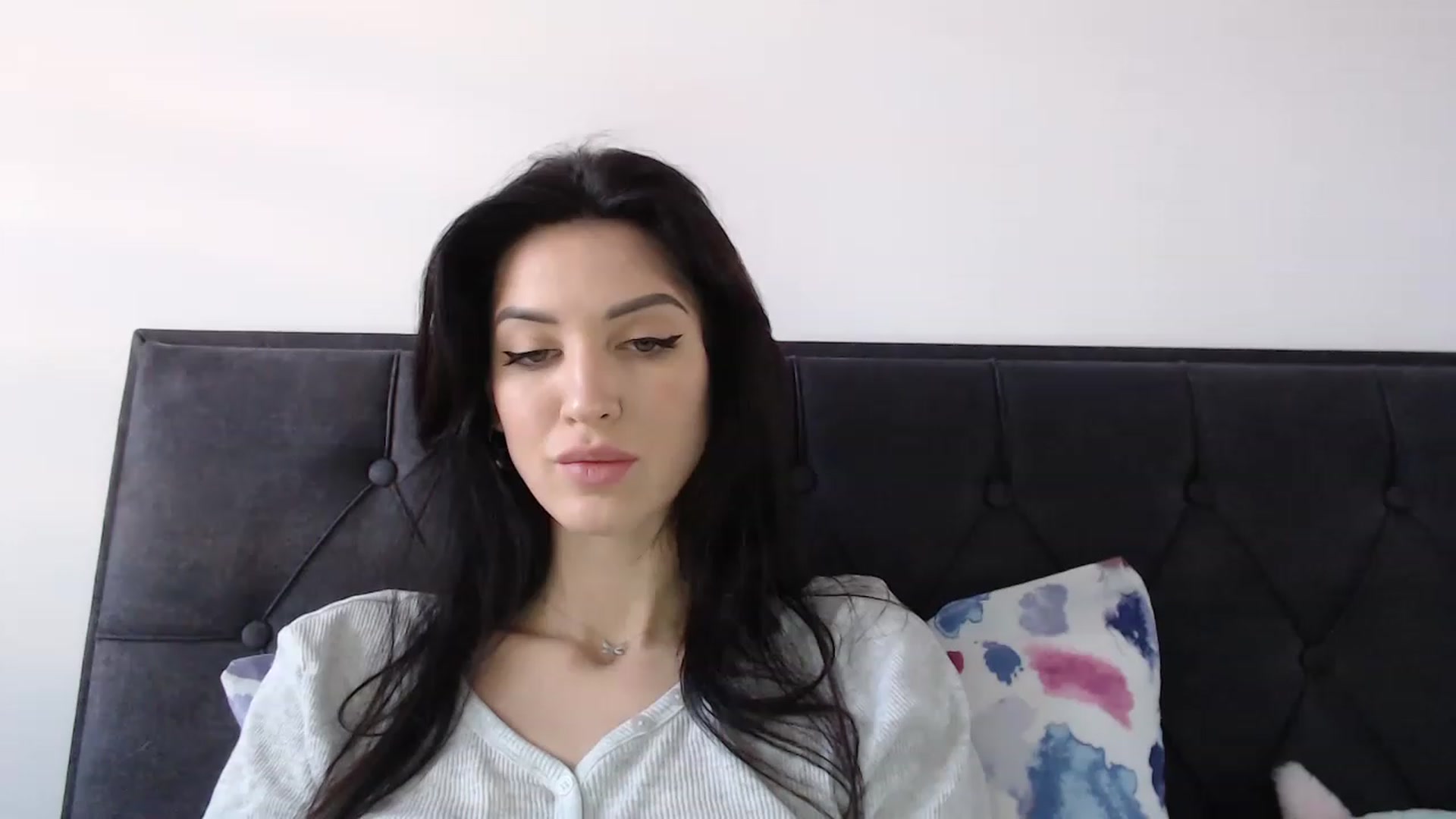 Gallery image thumbnail from Made_in_UA's myfreecams stream on, 12/25/2022, 13:48 image 10 of 20