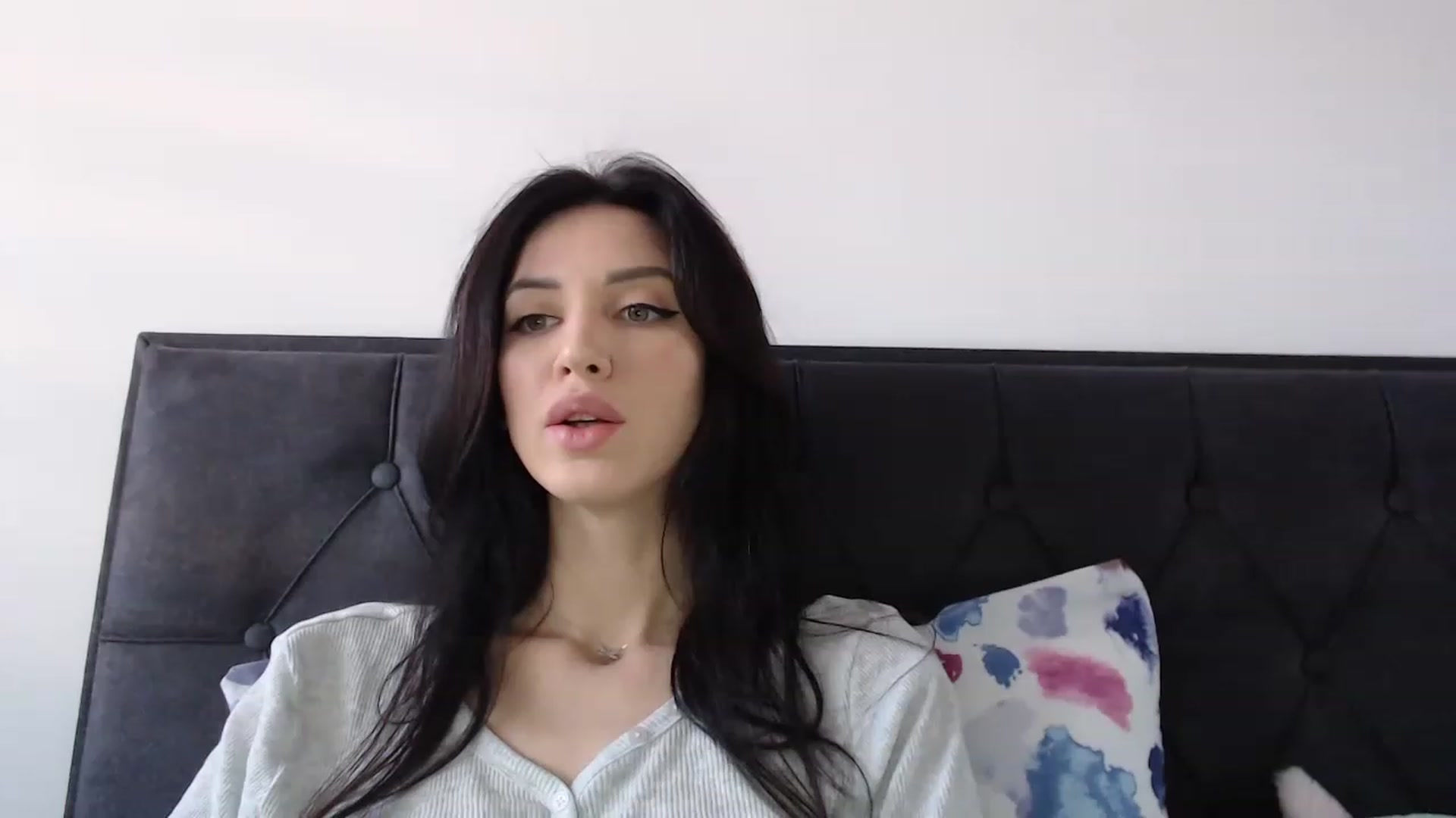 Gallery image thumbnail from Made_in_UA's myfreecams stream on, 12/25/2022, 13:48 image 13 of 20