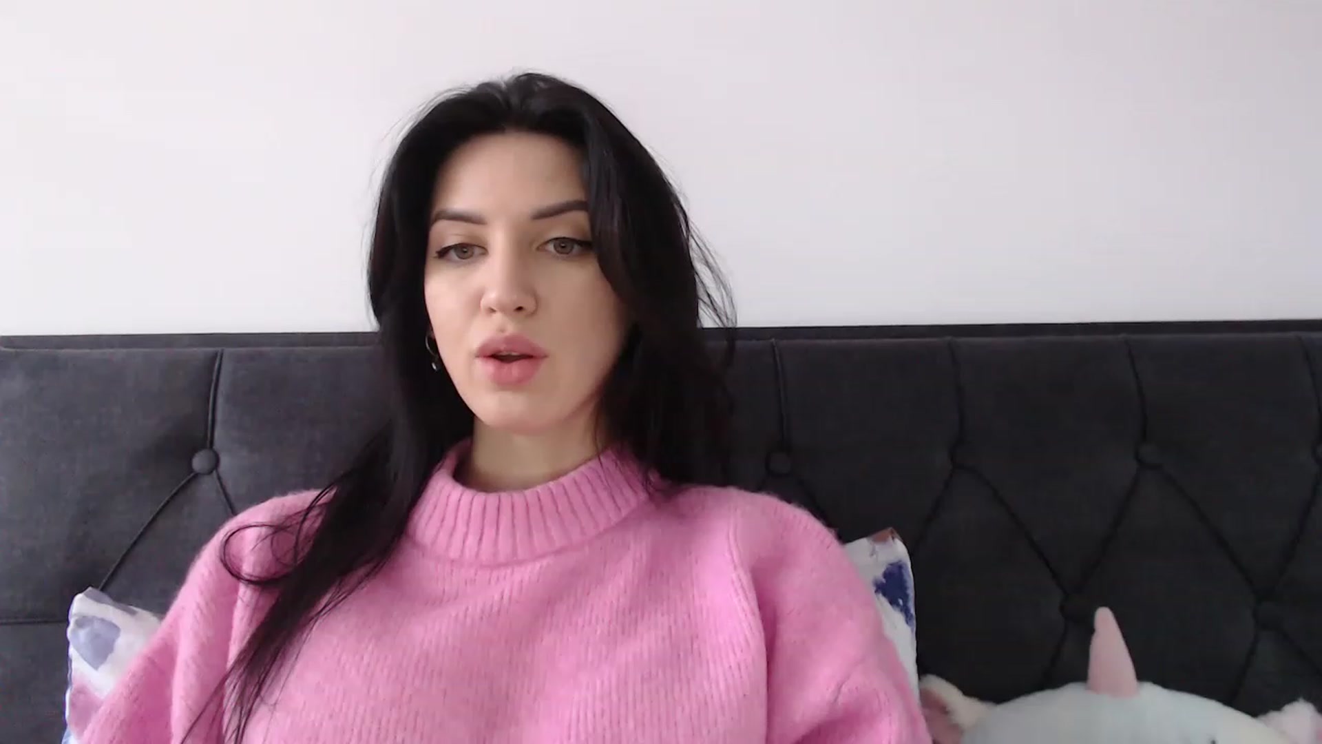Gallery image thumbnail from Made_in_UA's myfreecams stream on, 12/27/2022, 13:25 image 12 of 20