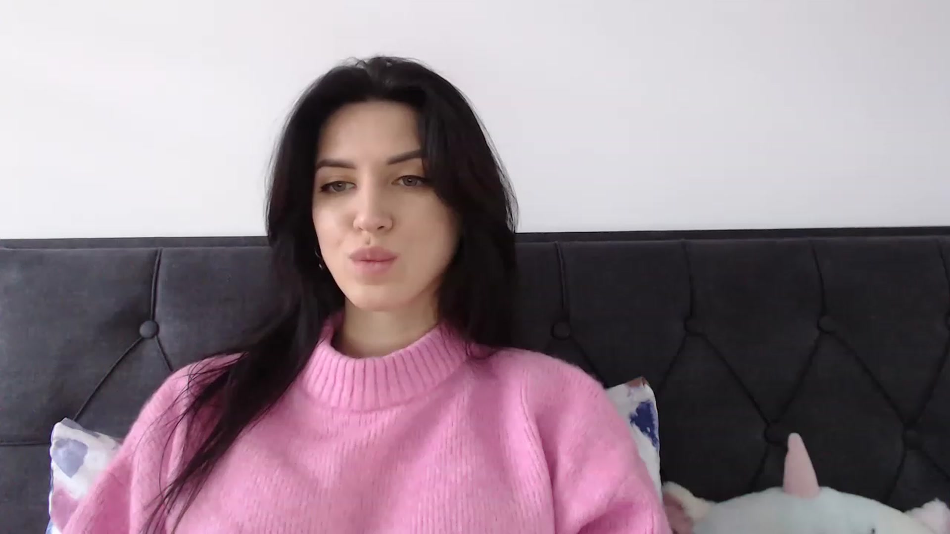 Gallery image thumbnail from Made_in_UA's myfreecams stream on, 12/27/2022, 13:25 image 13 of 20