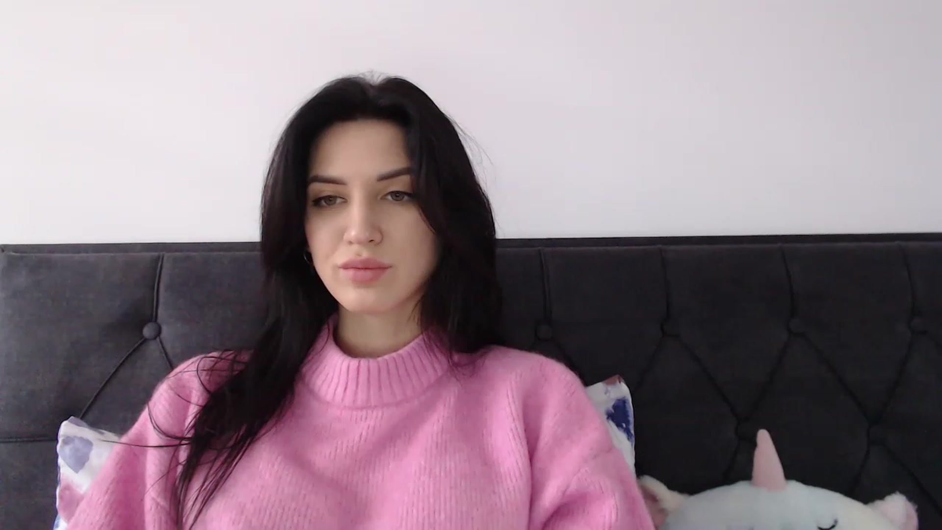 Gallery image thumbnail from Made_in_UA's myfreecams stream on, 12/27/2022, 13:25 image 17 of 20