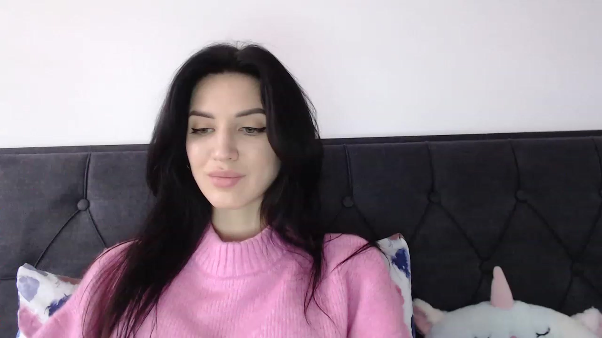 Gallery image thumbnail from Made_in_UA's myfreecams stream on, 12/27/2022, 13:25 image 20 of 20