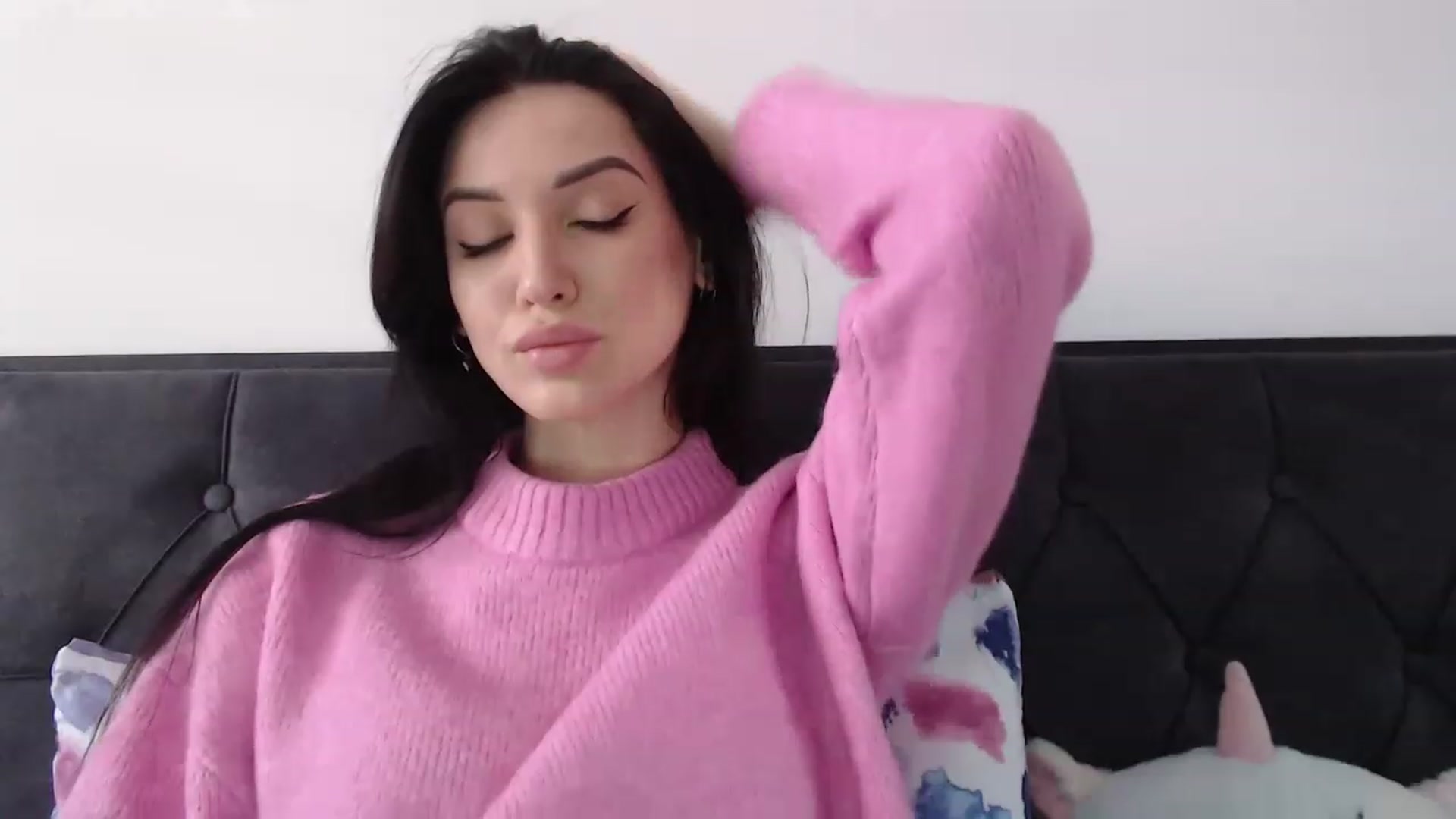 Gallery image thumbnail from Made_in_UA's myfreecams stream on, 12/27/2022, 13:25 image 6 of 20