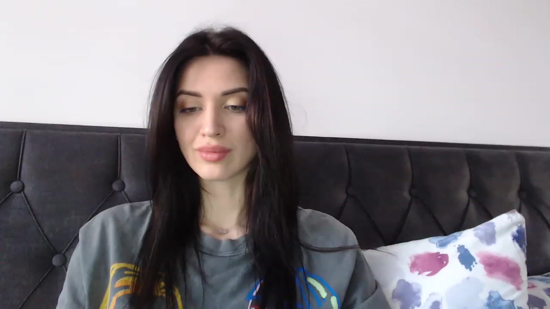 Gallery image thumbnail from Made_in_UA's myfreecams stream on, 01/03/2023, 14:07 image 18 of 20
