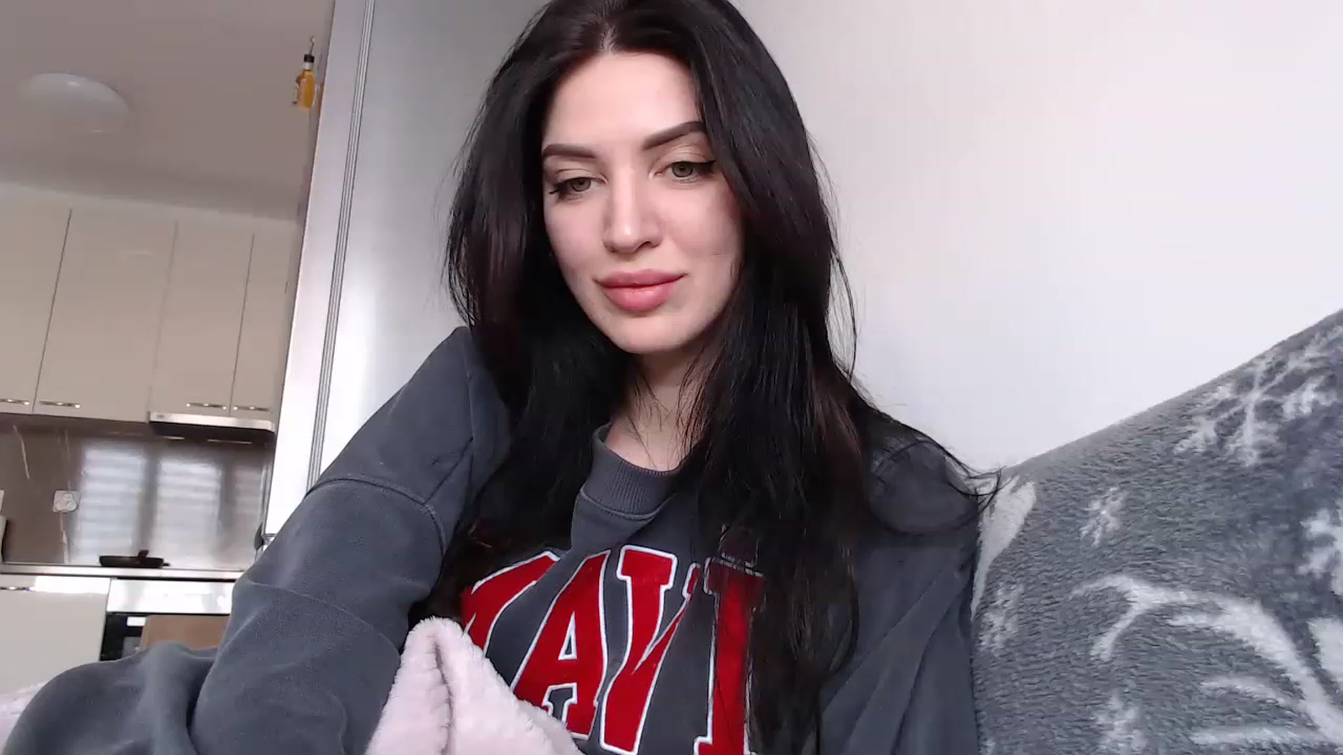Gallery image thumbnail from Made_in_UA's myfreecams stream on, 02/15/2023, 12:47 image 8 of 20