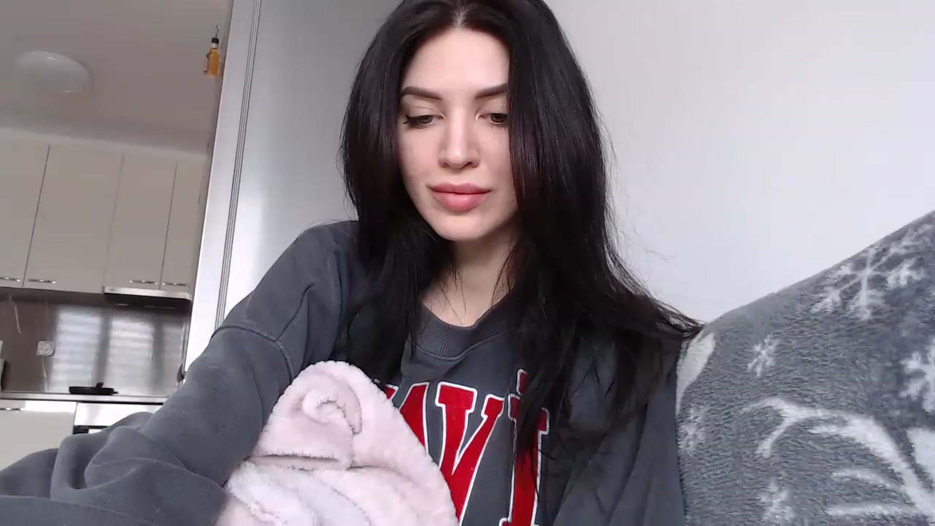 Gallery image thumbnail from Made_in_UA's myfreecams stream on, 02/15/2023, 12:47 image 18 of 20