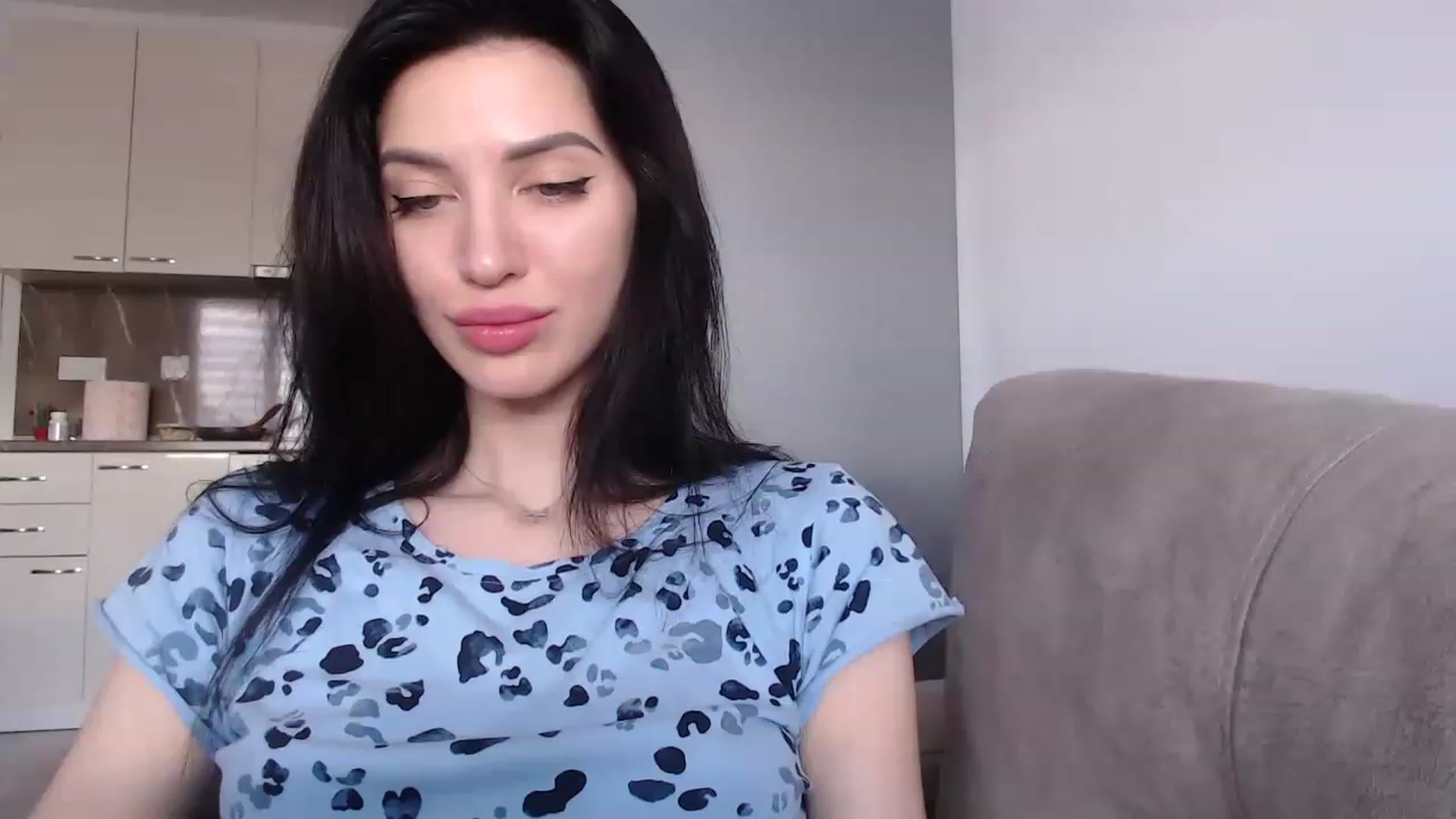 Gallery image thumbnail from Made_in_UA's myfreecams stream on, 03/26/2023, 12:59 image 13 of 20