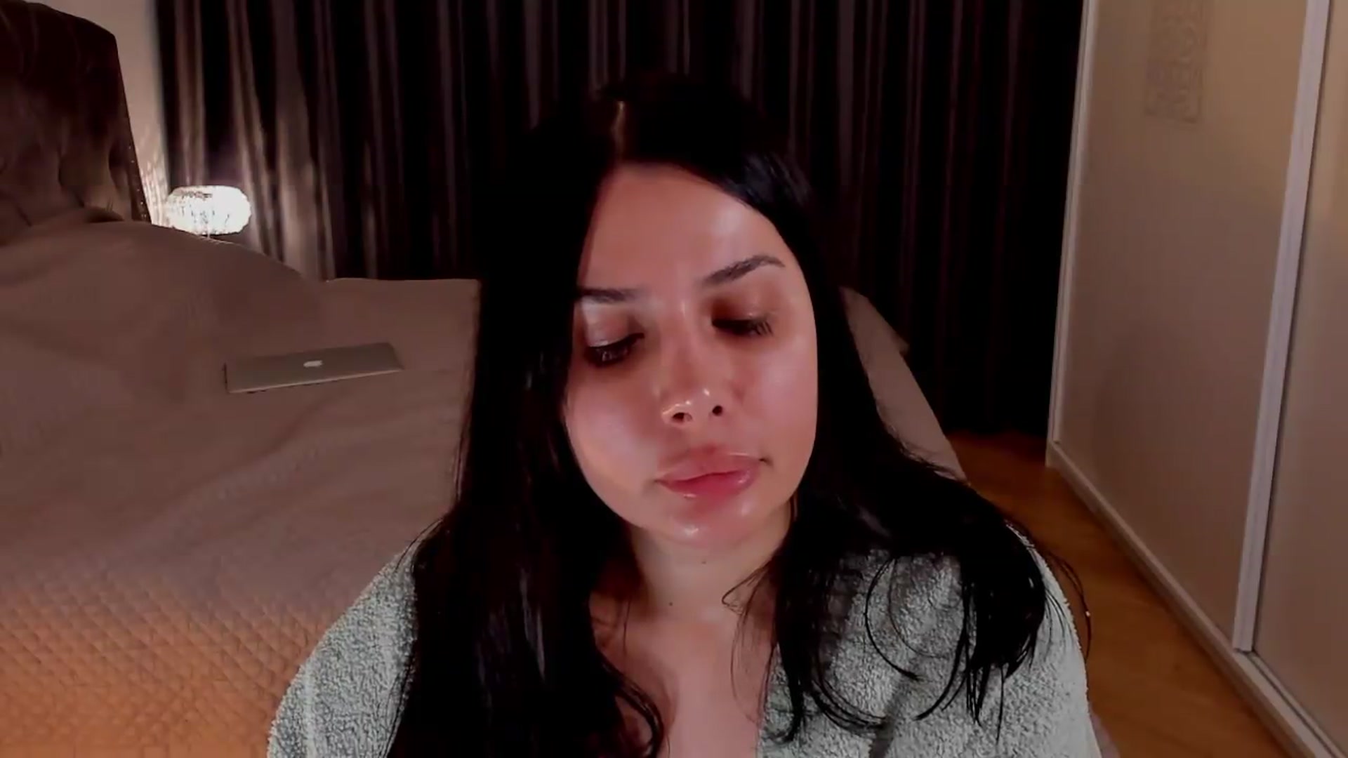 Gallery image thumbnail from MadelynSkye's myfreecams stream on, 05/04/2026, 21:24 image 4 of 20