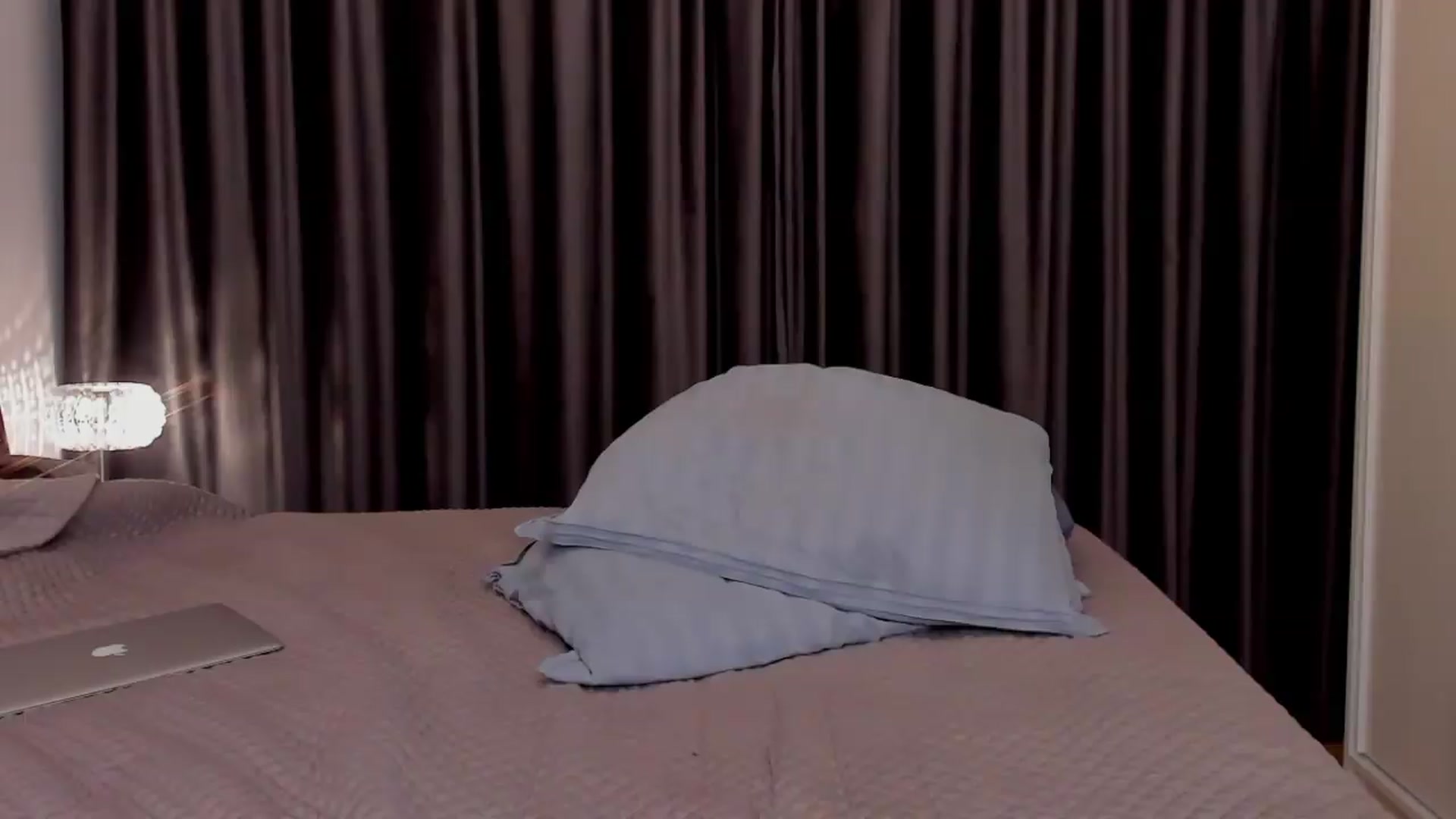 Gallery image thumbnail from MadelynSkye's myfreecams stream on, 05/04/2026, 22:56 image 11 of 20