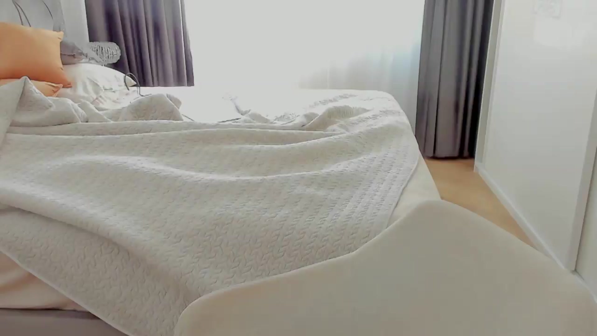 Gallery image thumbnail from MadelynSkye's myfreecams stream on, 05/23/2026, 17:37 image 1 of 20