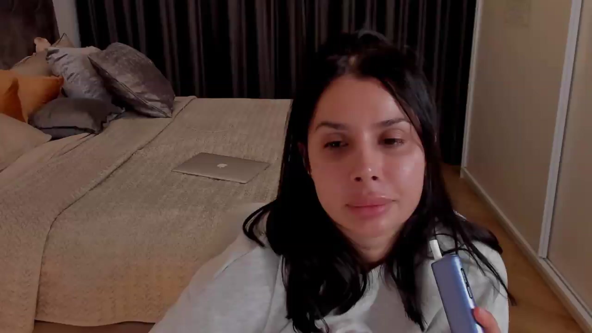 Gallery image thumbnail from MadelynSkye's myfreecams stream on, 05/28/2026, 21:13 image 19 of 20