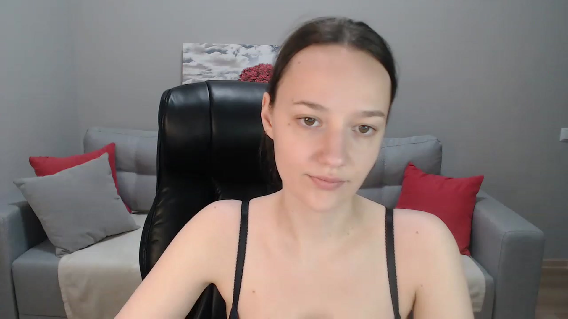Gallery image thumbnail from Madi_Lainee's myfreecams stream on, 11/29/2022, 17:03 image 4 of 20
