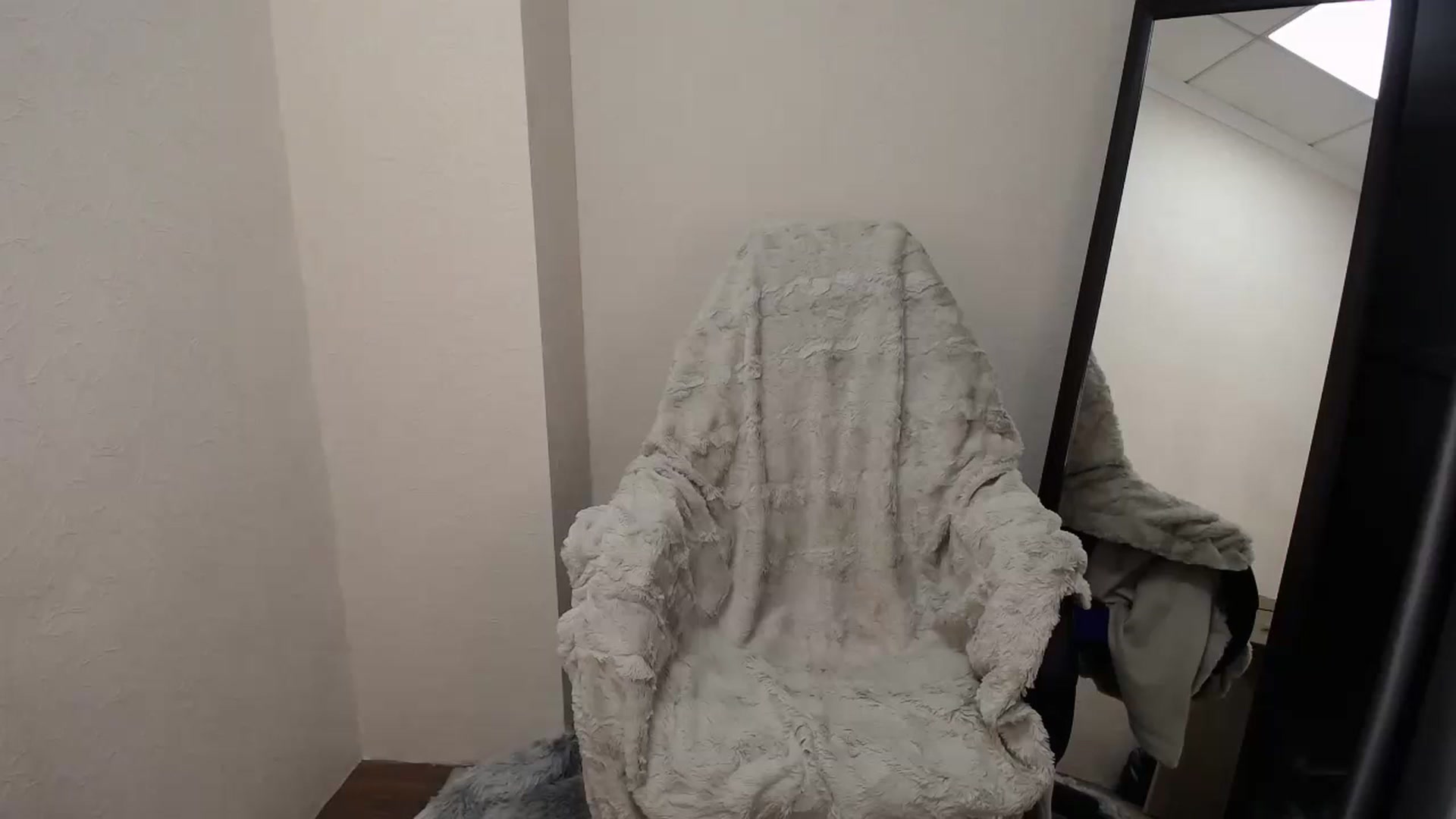 Gallery image thumbnail from Madi_Lainee's myfreecams stream on, 02/15/2023, 13:00 image 10 of 20