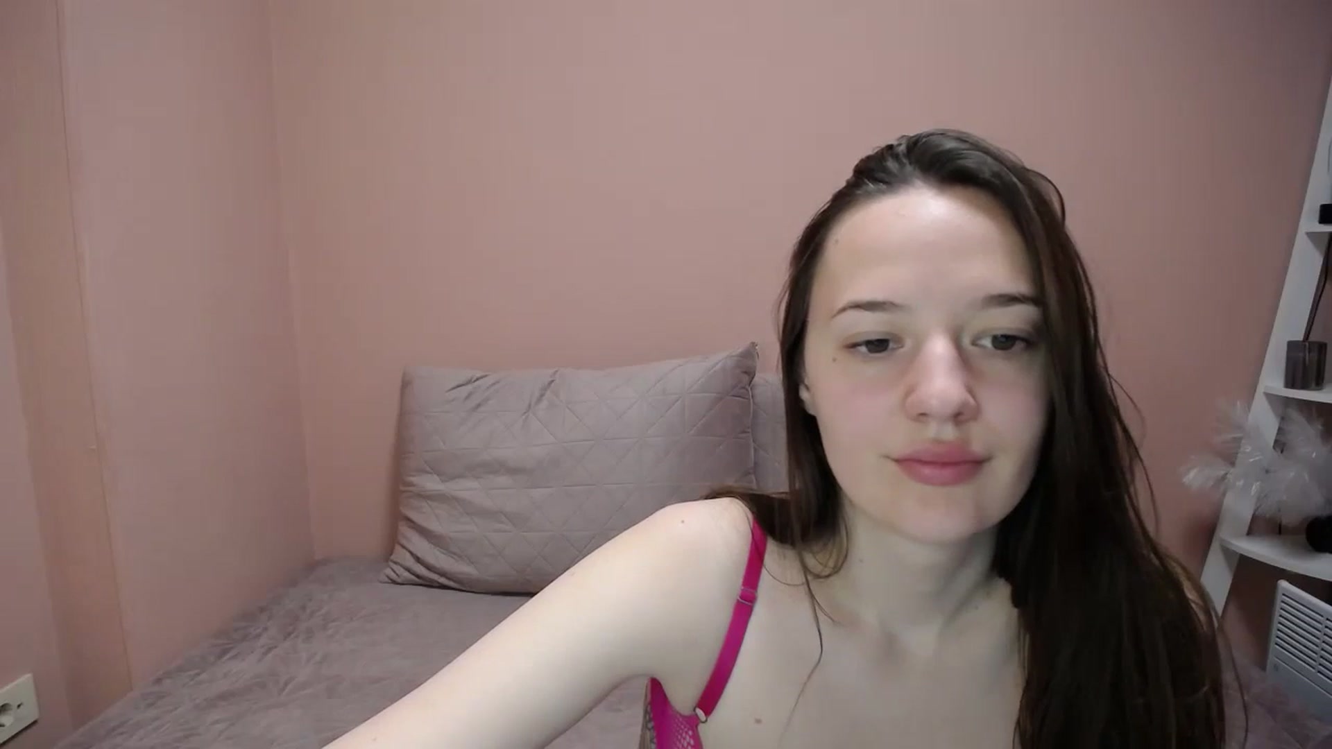 Gallery image thumbnail from Madi_Lainee's myfreecams stream on, 10/18/2023, 10:33 image 3 of 20
