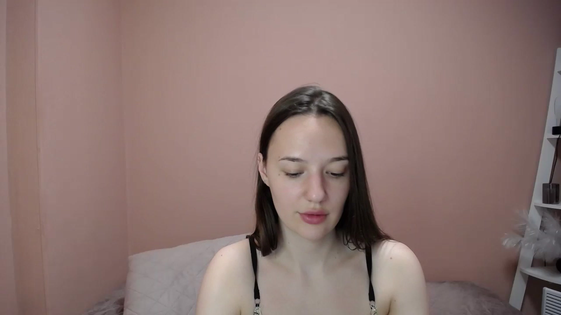 Gallery image thumbnail from Madi_Lainee's myfreecams stream on, 10/22/2023, 12:45 image 1 of 20