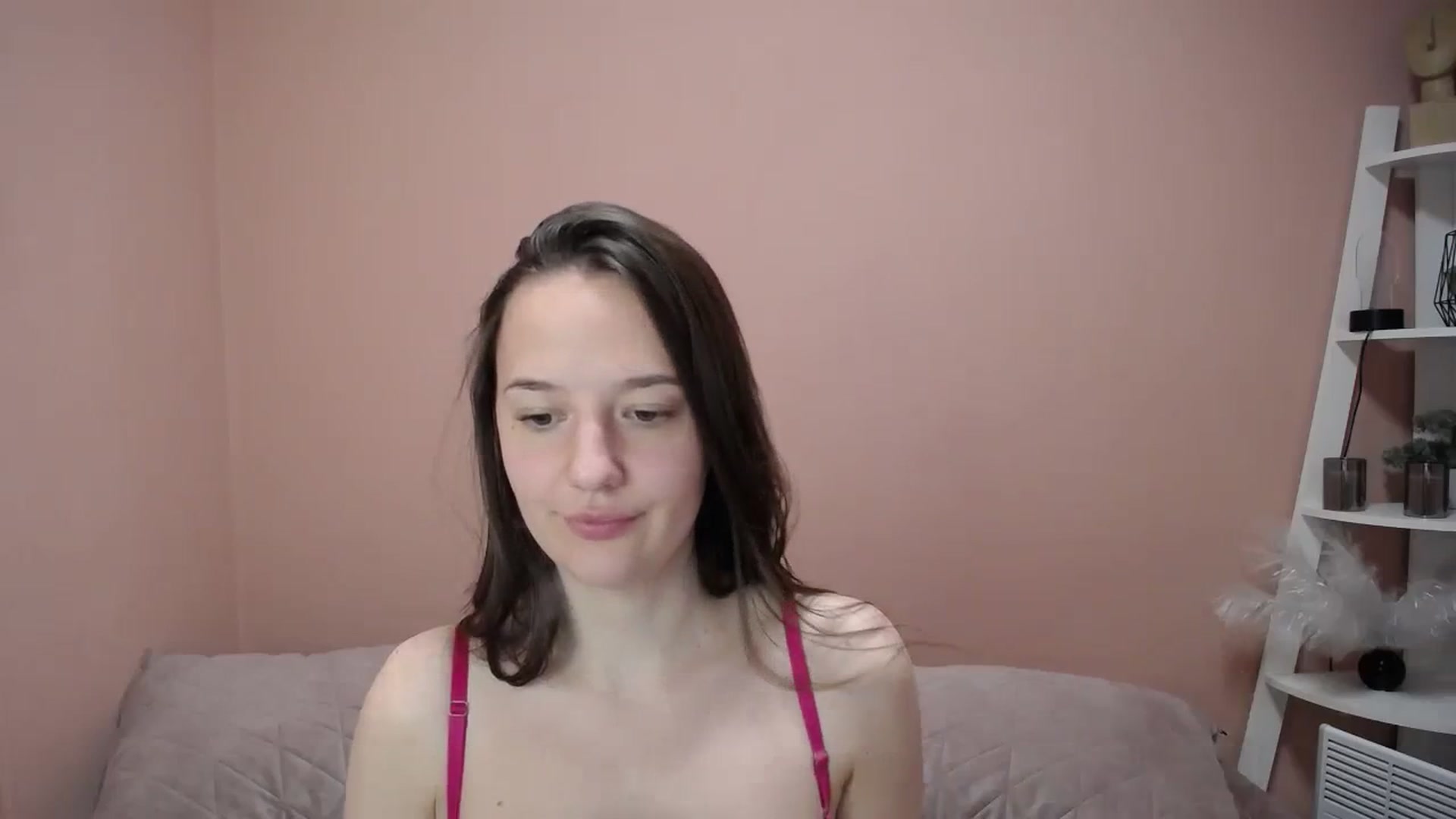Gallery image thumbnail from Madi_Lainee's myfreecams stream on, 10/28/2023, 12:31 image 2 of 20