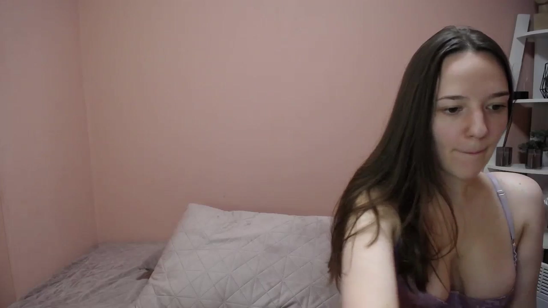 Gallery image thumbnail from Madi_Lainee's myfreecams stream on, 10/29/2023, 10:32 image 8 of 20