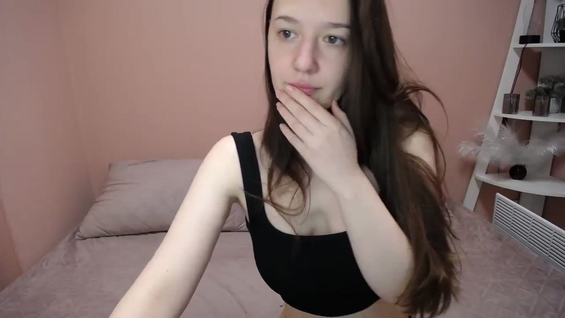 Gallery image thumbnail from Madi_Lainee's myfreecams stream on, 12/11/2023, 09:38 image 9 of 20