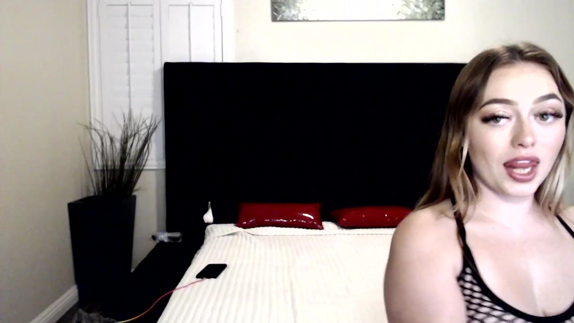 Gallery image thumbnail from MadisonCarter's myfreecams stream on, 07/02/2024, 07:00 image 11 of 20