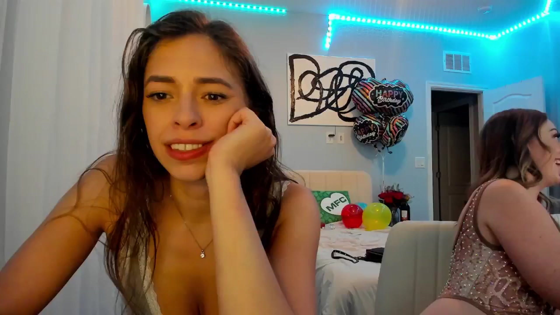 Gallery image thumbnail from MadisonCarter's myfreecams stream on, 07/23/2024, 06:02 image 18 of 20