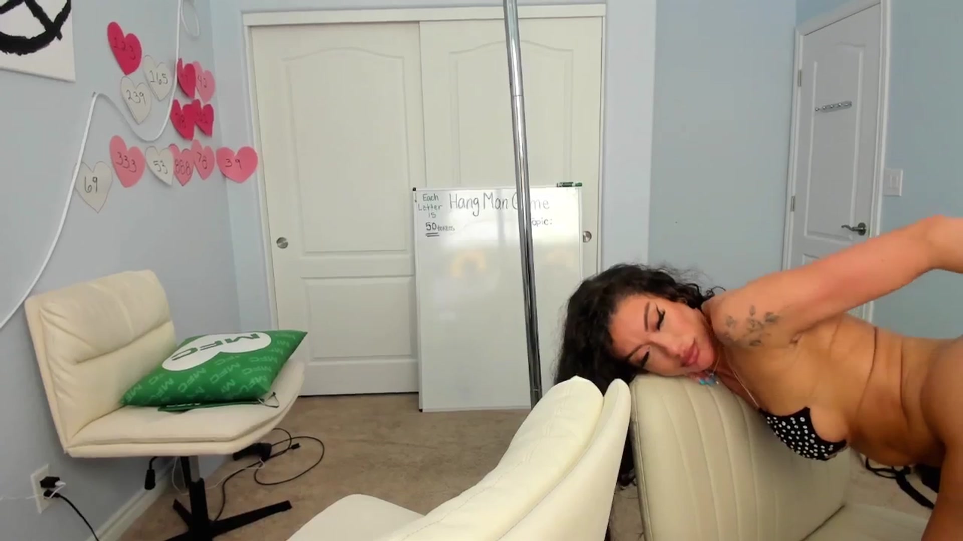 Gallery image thumbnail from MadisonCarter's myfreecams stream on, 03/06/2025, 22:48 image 8 of 20