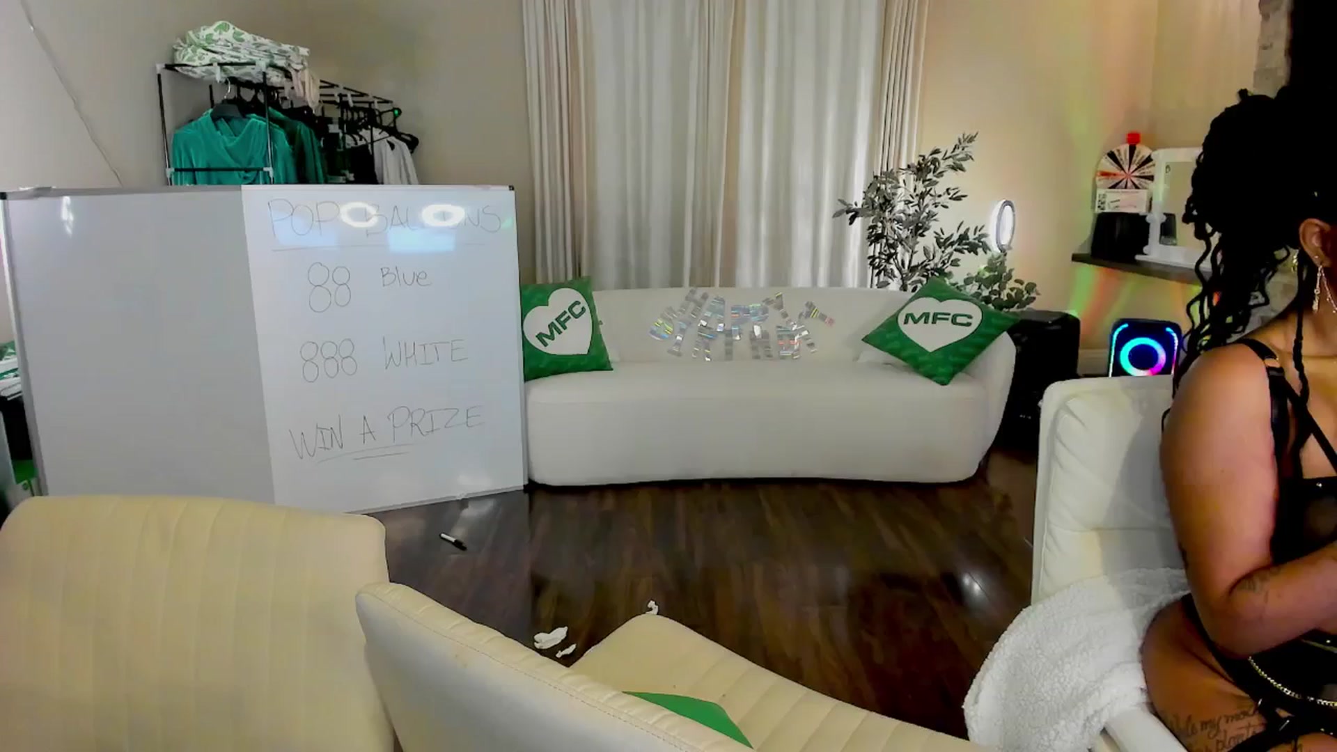 Gallery image thumbnail from MadisonCarter's myfreecams stream on, 04/08/2025, 09:26 image 14 of 20