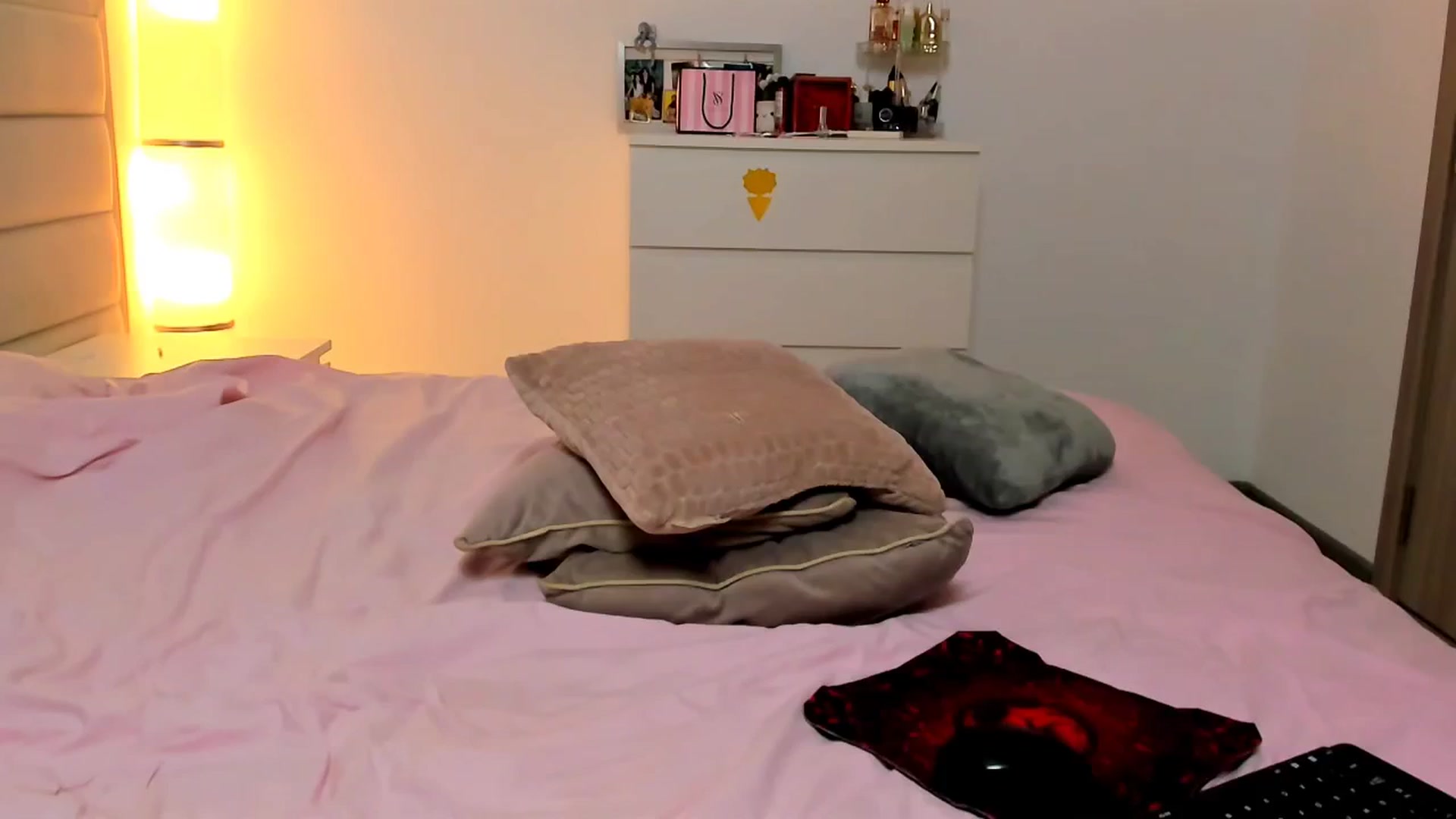 Gallery image thumbnail from MadisonDivine's myfreecams stream on, 10/15/2025, 21:10 image 7 of 20