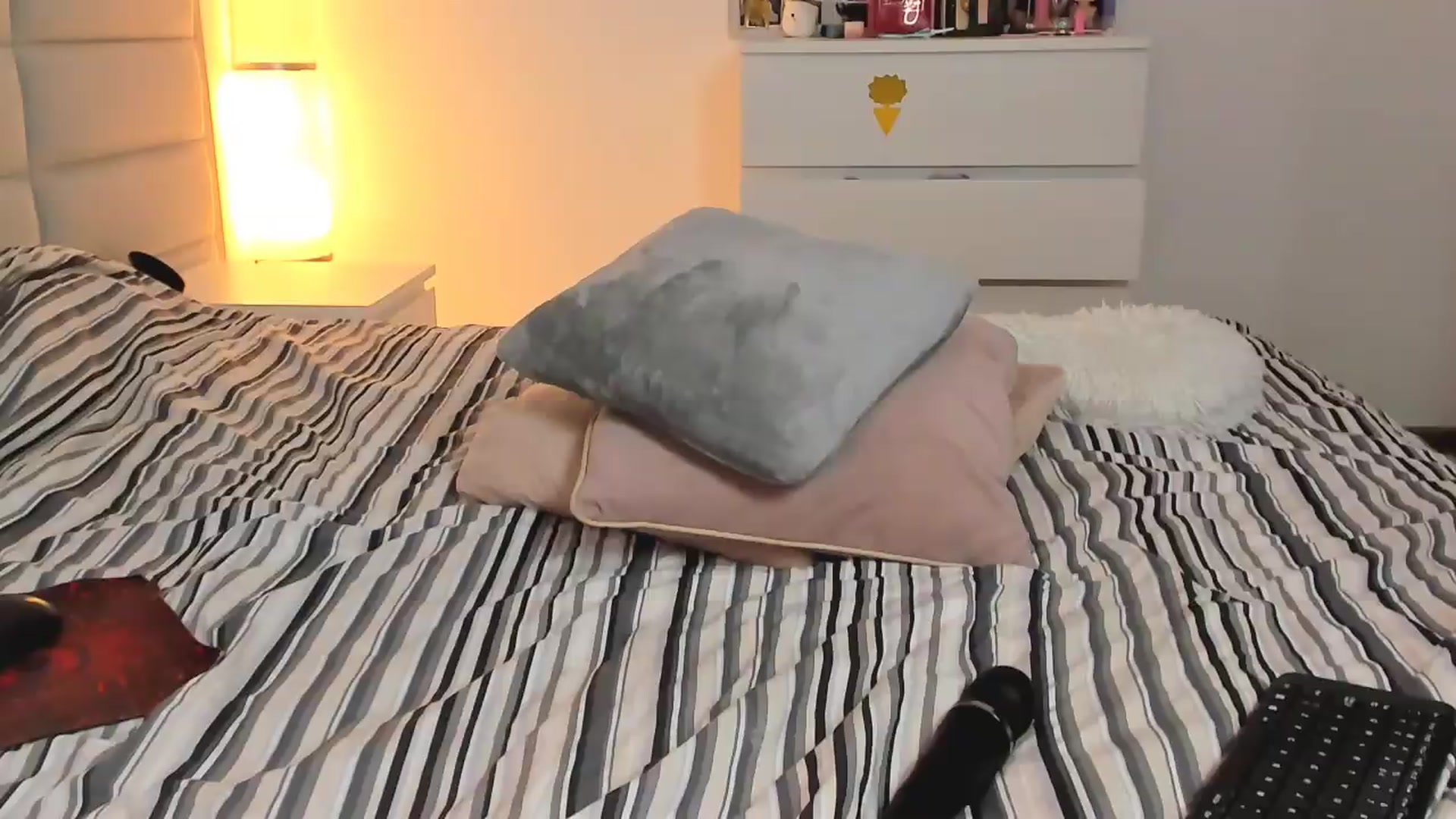 Gallery image thumbnail from MadisonDivine's myfreecams stream on, 05/20/2026, 14:20 image 3 of 20